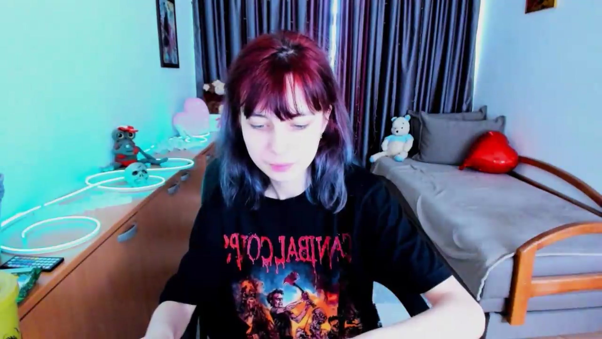 Gallery image thumbnail from MiniLysii's myfreecams stream on, 06/06/2026, 11:12 image 7 of 20