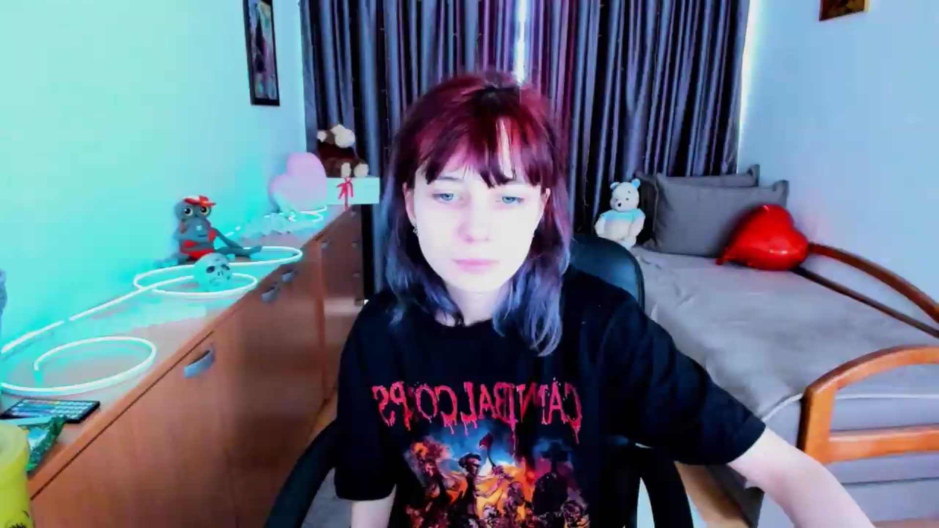 Gallery image thumbnail from MiniLysii's myfreecams stream on, 06/06/2026, 11:12 image 2 of 20