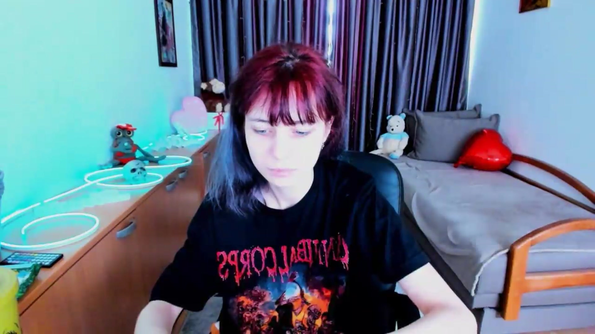 Gallery image thumbnail from MiniLysii's myfreecams stream on, 06/06/2026, 11:12 image 12 of 20
