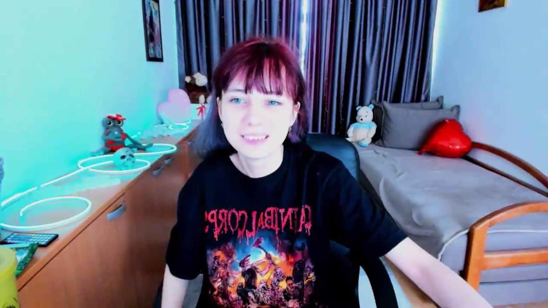 Gallery image thumbnail from MiniLysii's myfreecams stream on, 06/06/2026, 11:12 image 19 of 20