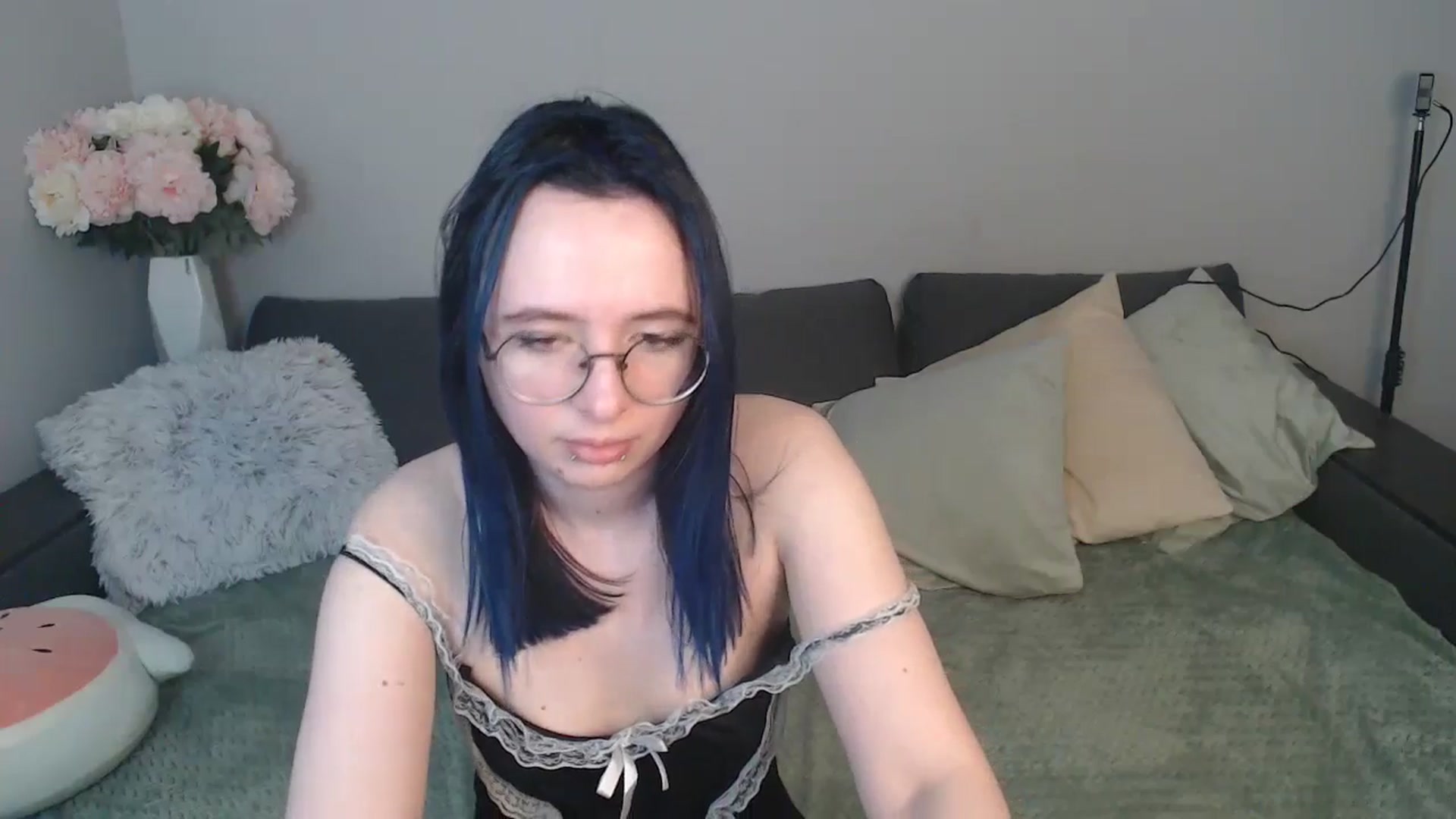 Gallery image thumbnail from Mini_Diva's myfreecams stream on, 04/21/2025, 11:12 image 4 of 20