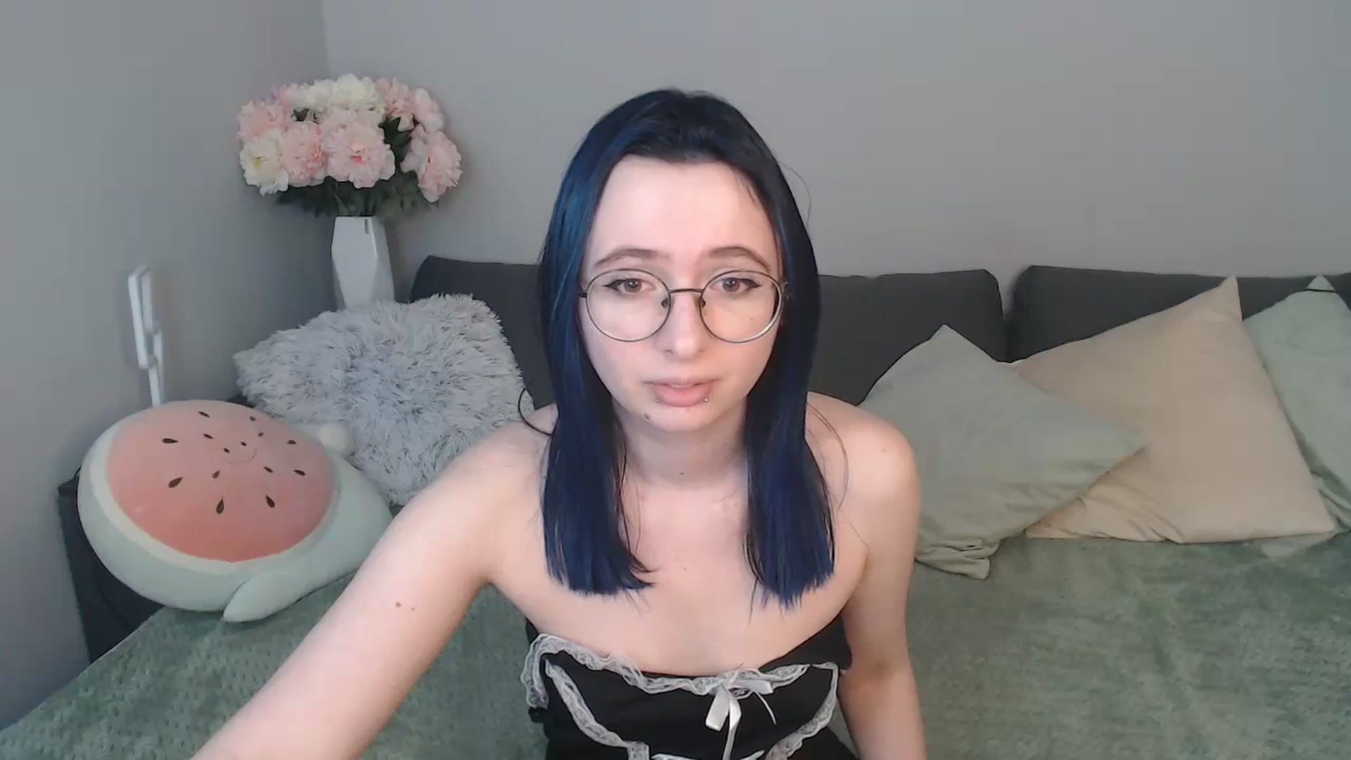 Gallery image thumbnail from Mini_Diva's myfreecams stream on, 04/21/2025, 12:17 image 12 of 20