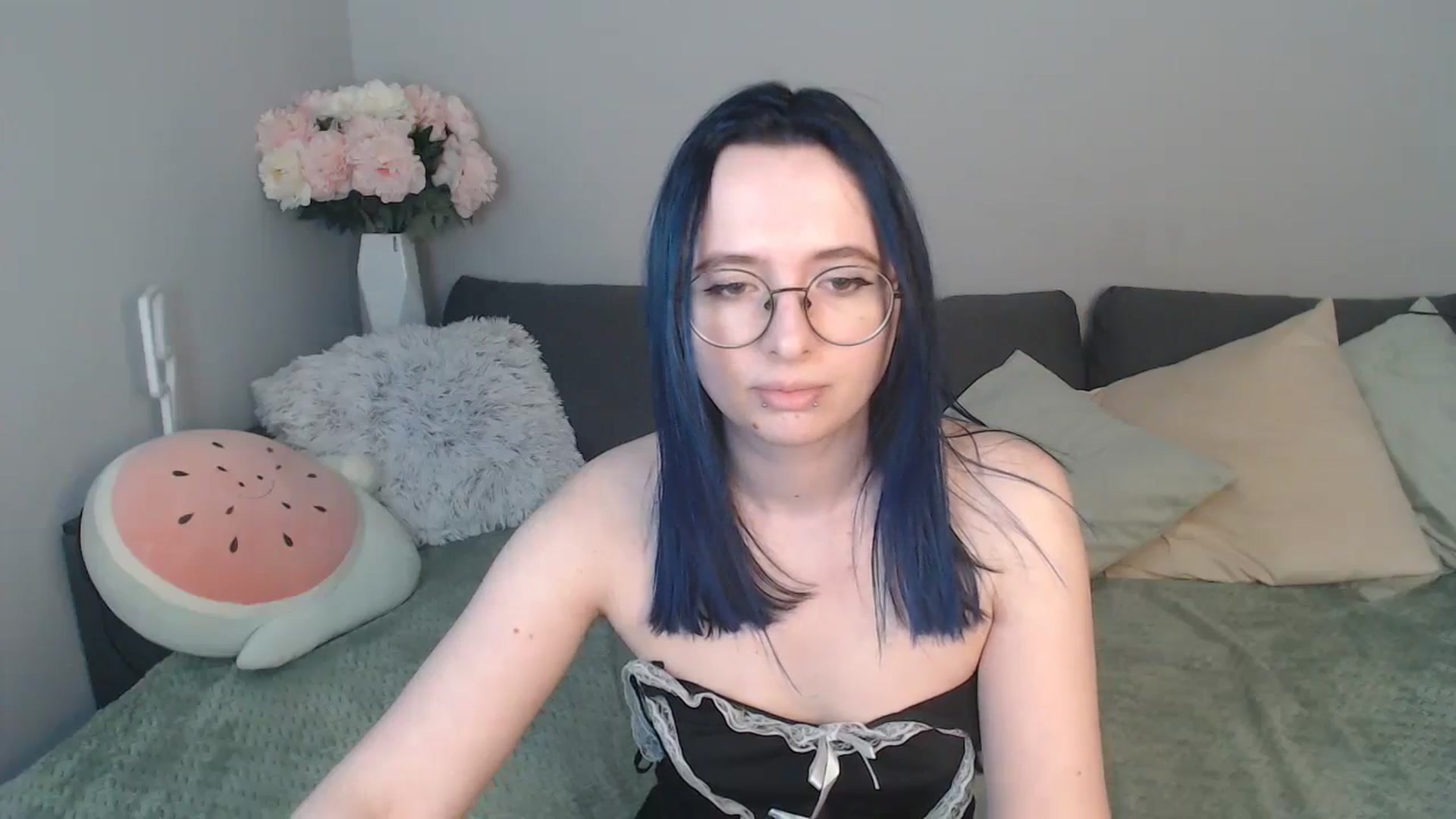 Gallery image thumbnail from Mini_Diva's myfreecams stream on, 04/21/2025, 12:17 image 4 of 20