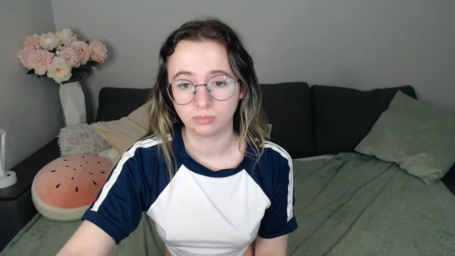 Gallery image thumbnail from Mini_Diva's myfreecams stream on, 10/26/2025, 09:58 image 10 of 20