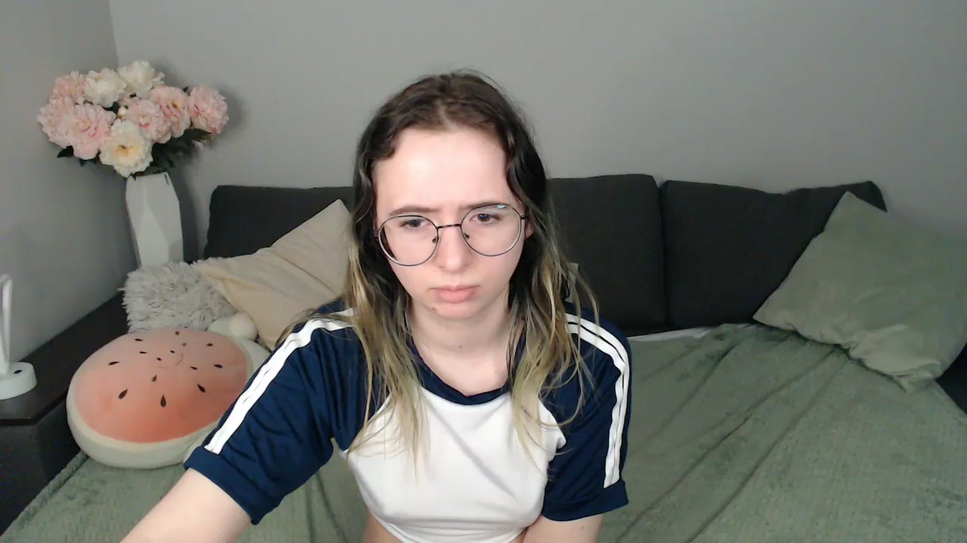 Gallery image thumbnail from Mini_Diva's myfreecams stream on, 10/26/2025, 09:58 image 12 of 20