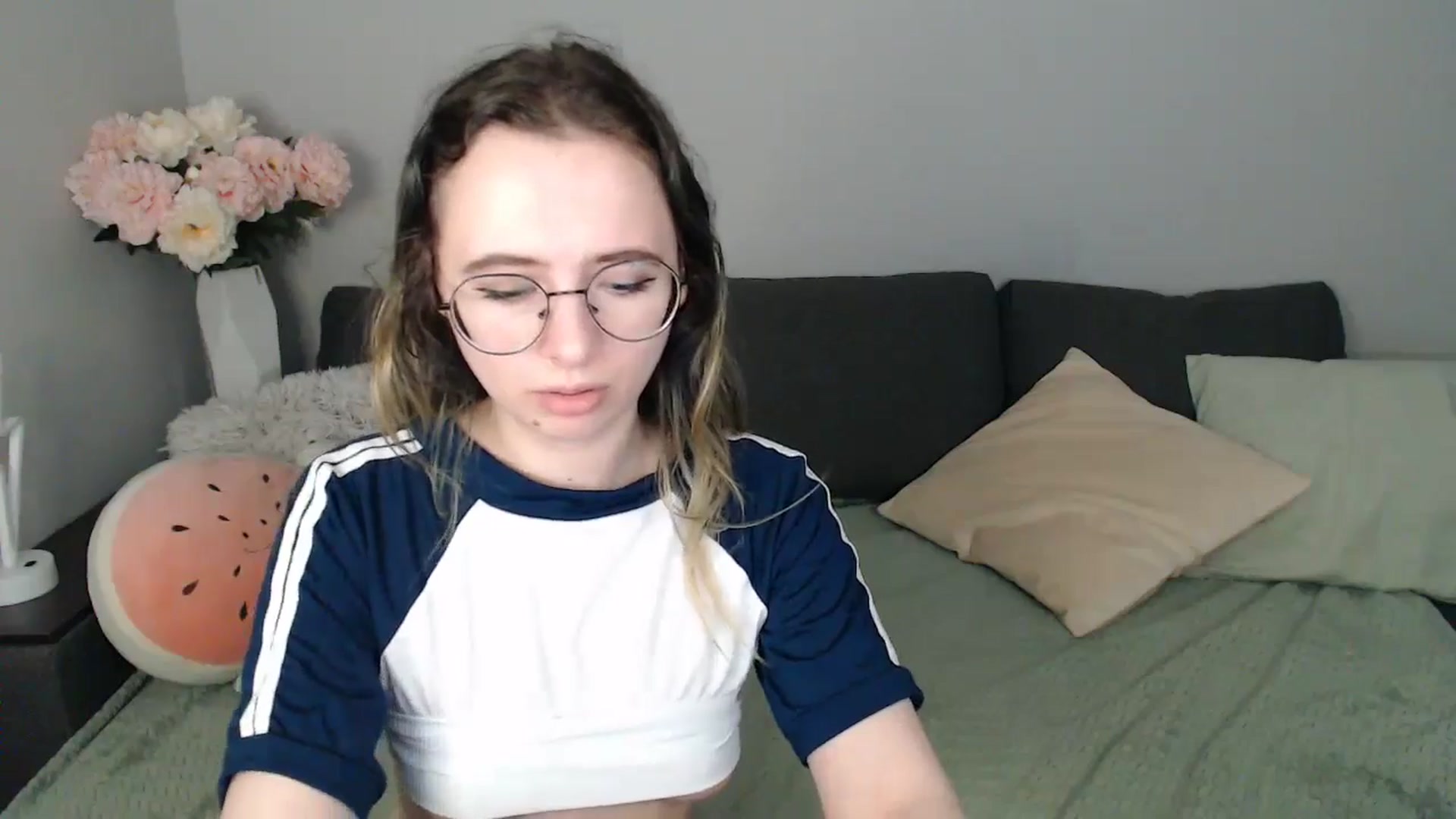 Gallery image thumbnail from Mini_Diva's myfreecams stream on, 10/26/2025, 12:17 image 10 of 20