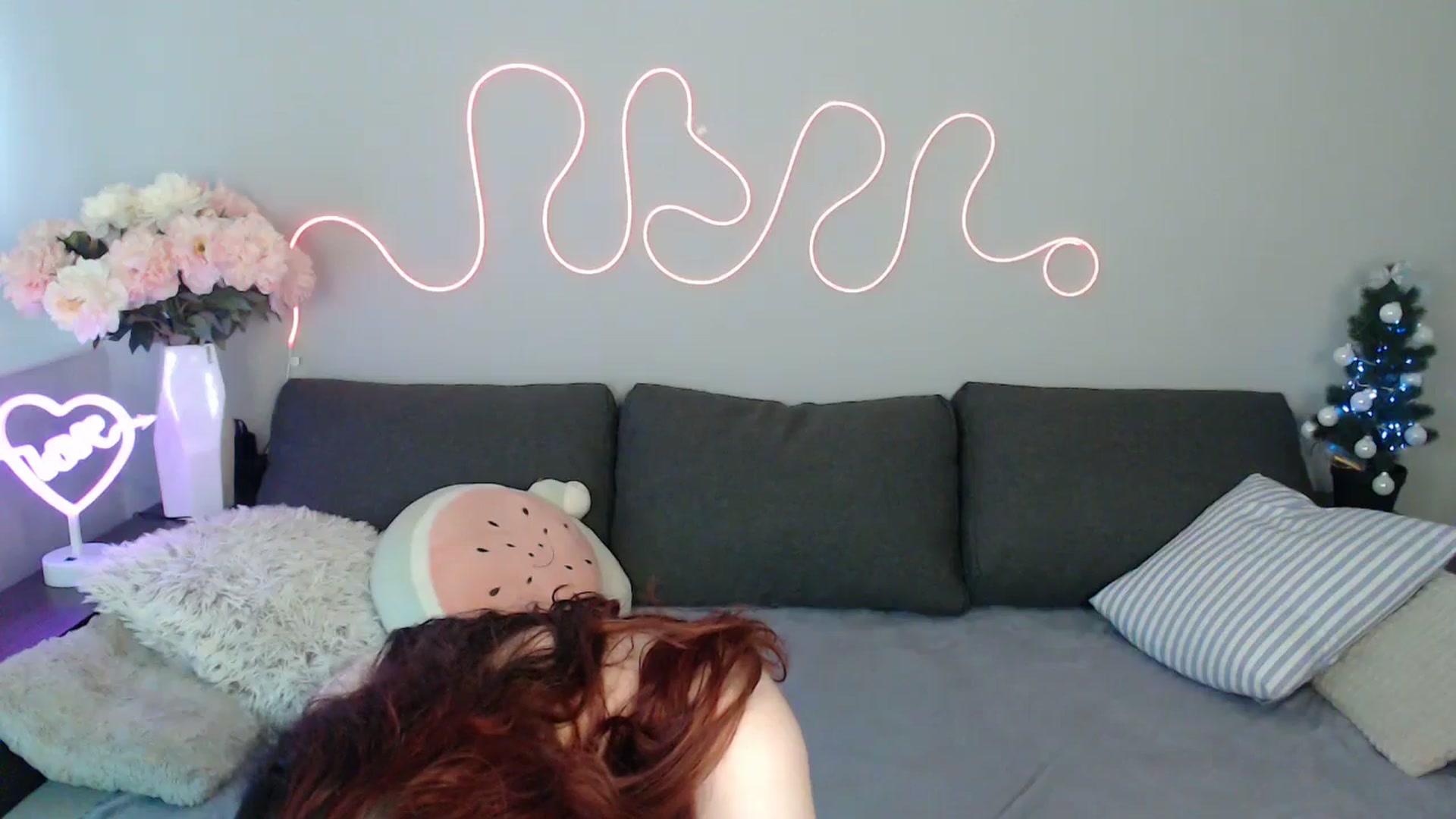 Gallery image thumbnail from Mini_Diva's myfreecams stream on, 12/24/2025, 14:42 image 3 of 20