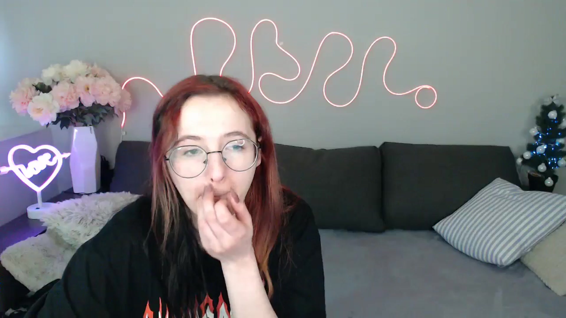 Gallery image thumbnail from Mini_Diva's myfreecams stream on, 12/26/2025, 11:32 image 2 of 20