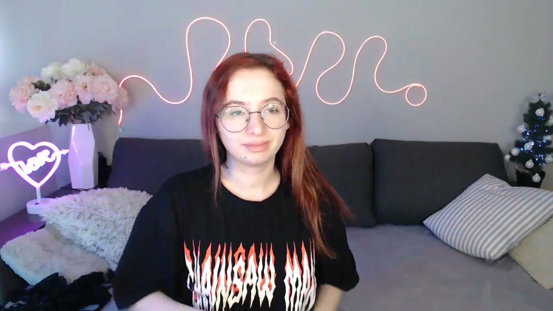 Gallery image thumbnail from Mini_Diva's myfreecams stream on, 12/26/2025, 11:32 image 17 of 20