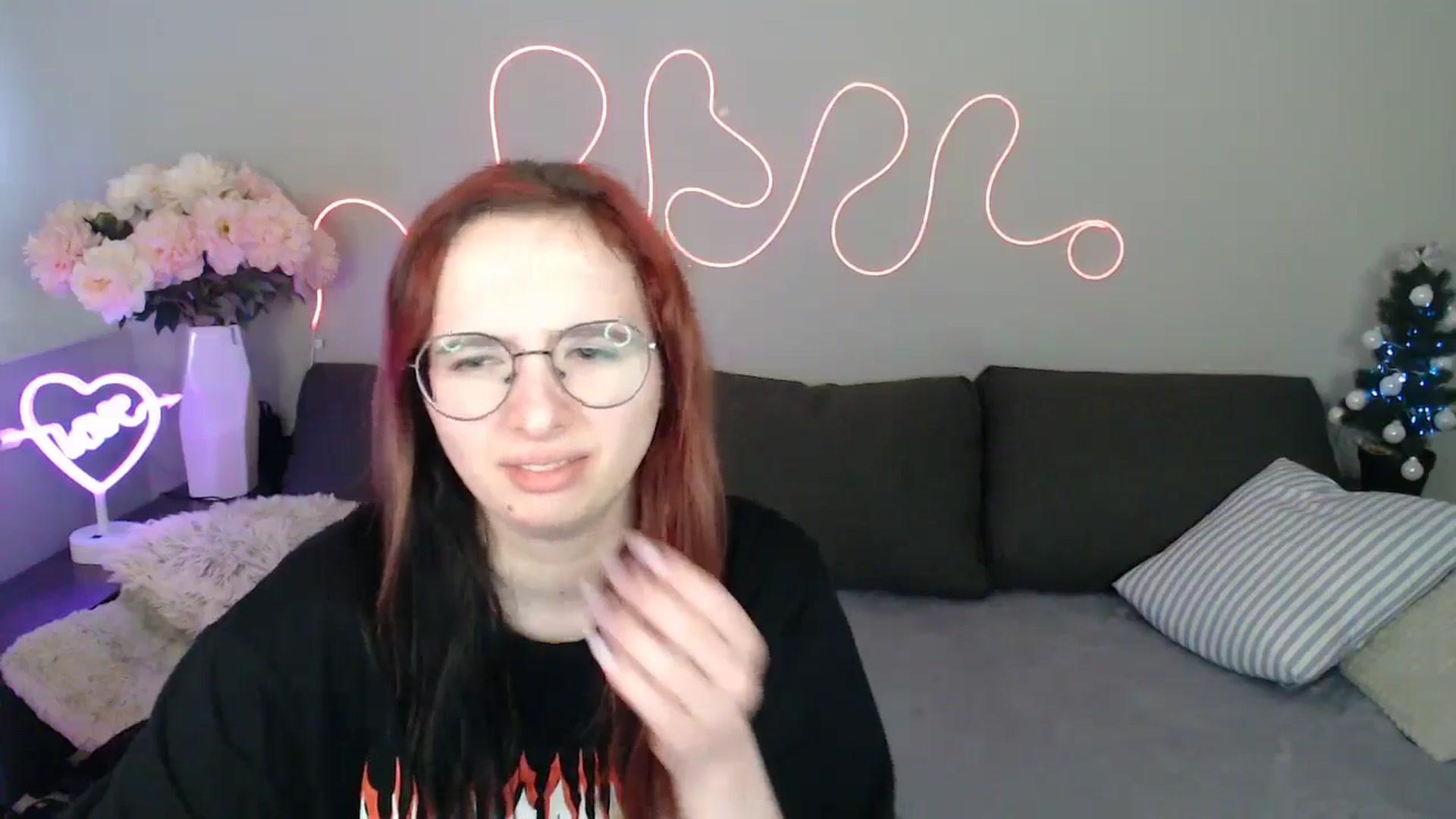 Gallery image thumbnail from Mini_Diva's myfreecams stream on, 12/26/2025, 11:32 image 3 of 20