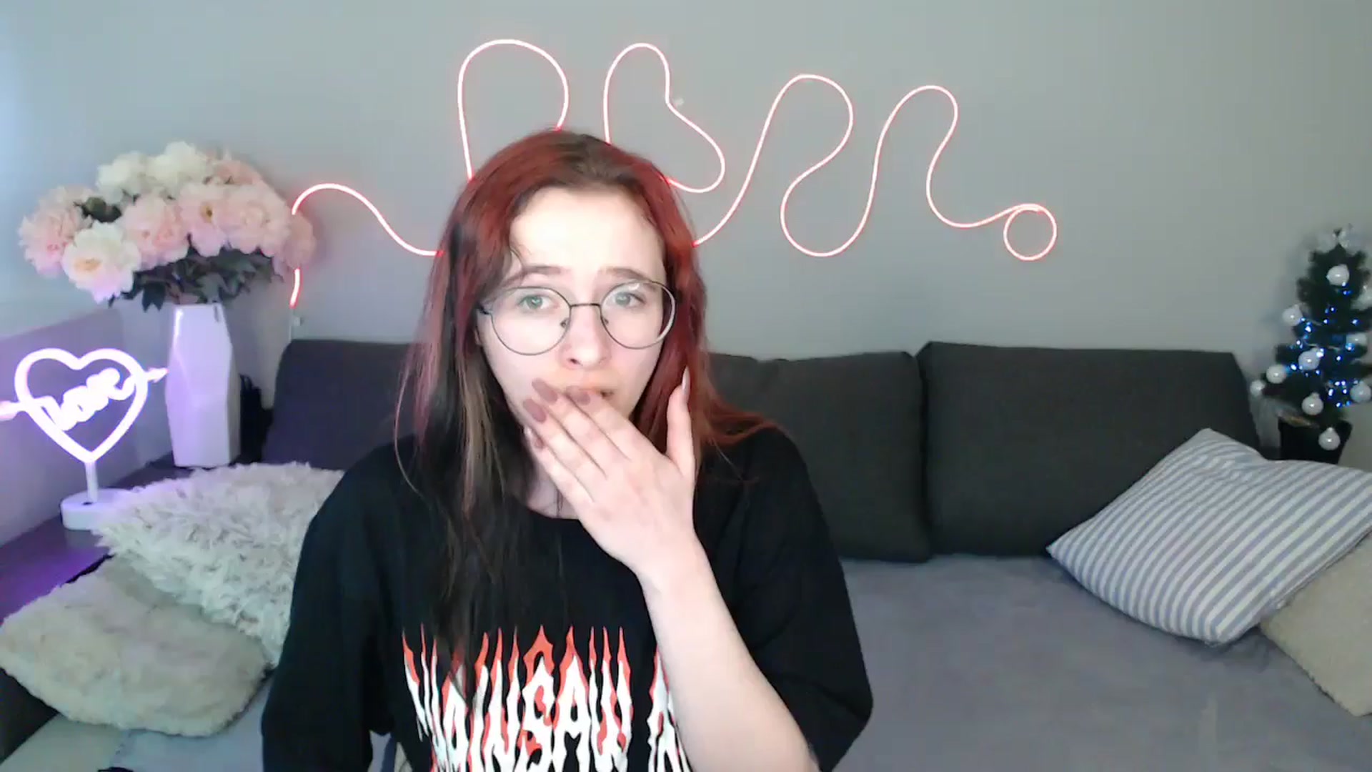 Gallery image thumbnail from Mini_Diva's myfreecams stream on, 12/26/2025, 13:38 image 13 of 20