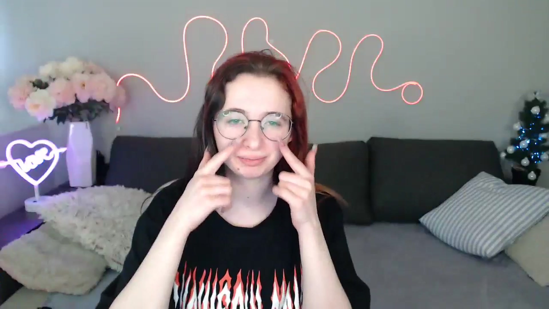 Gallery image thumbnail from Mini_Diva's myfreecams stream on, 12/26/2025, 13:38 image 2 of 20