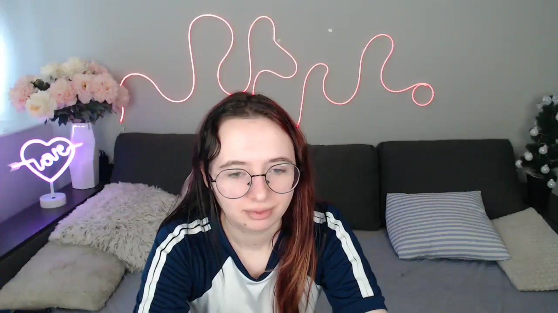 Gallery image thumbnail from Mini_Diva's myfreecams stream on, 01/20/2026, 10:07 image 8 of 20