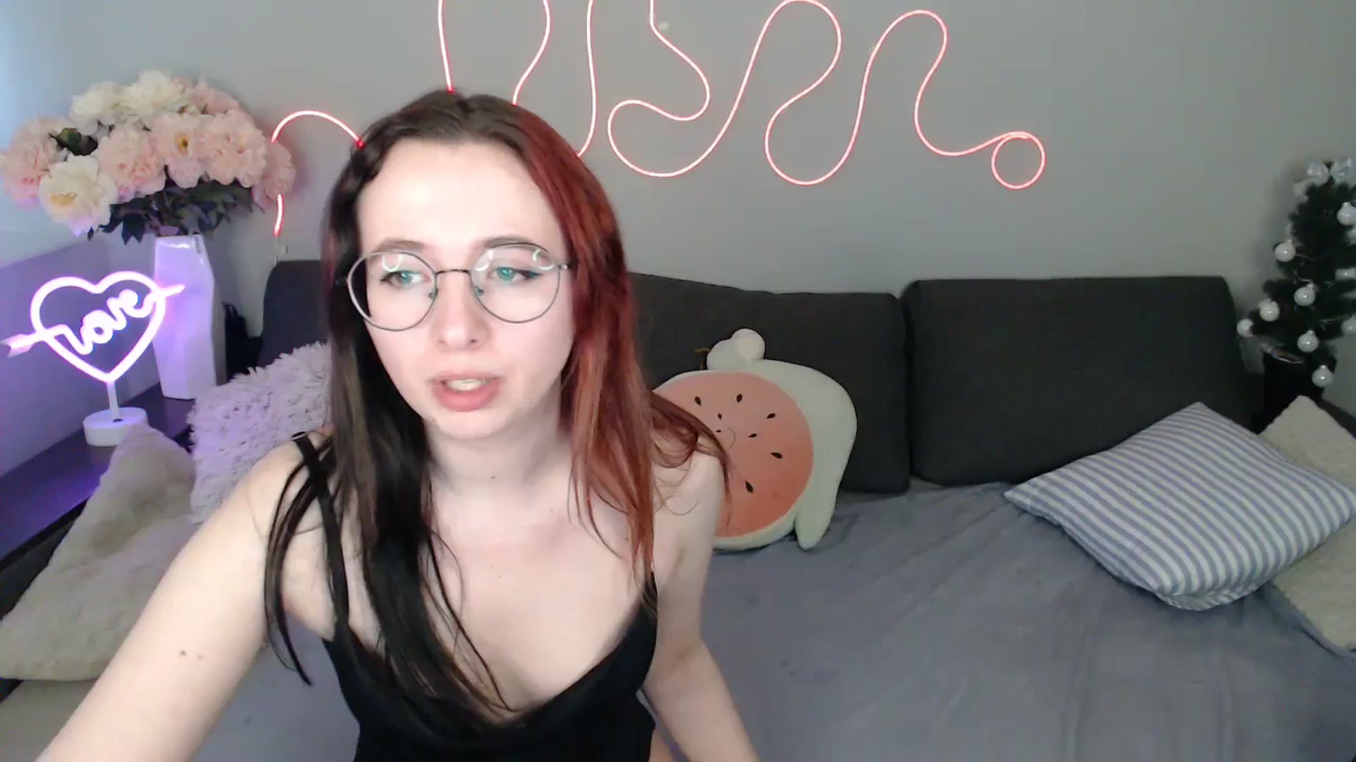 Gallery image thumbnail from Mini_Diva's myfreecams stream on, 01/25/2026, 13:44 image 10 of 20