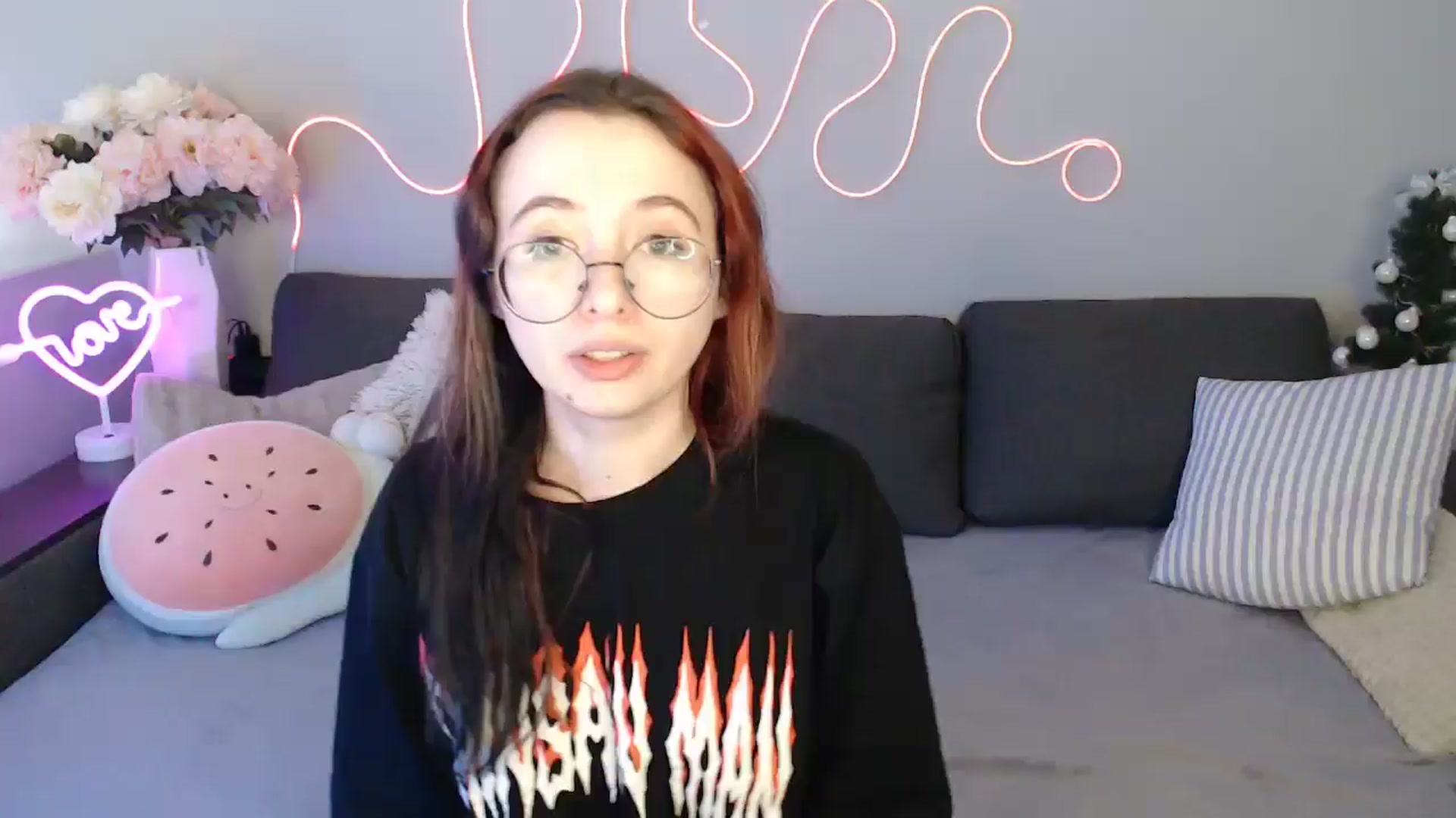Gallery image thumbnail from Mini_Diva's myfreecams stream on, 02/01/2026, 15:03 image 1 of 20