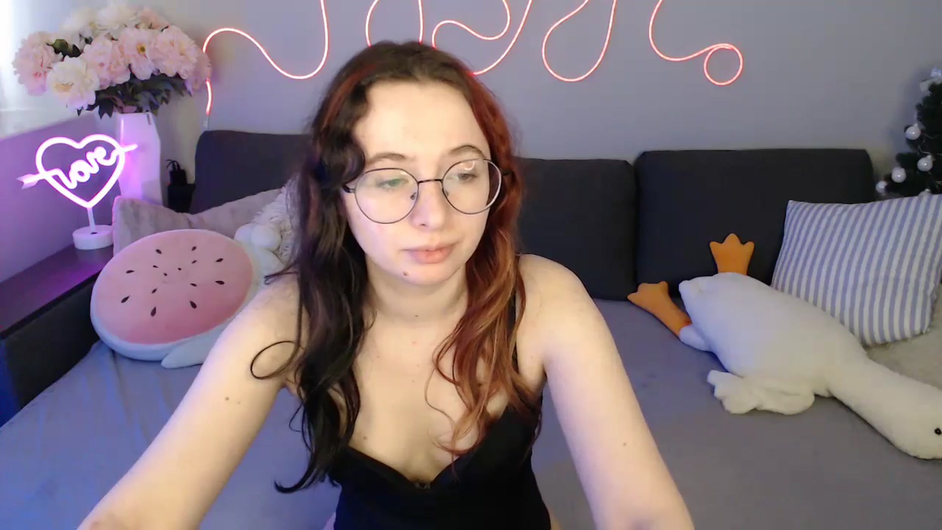 Gallery image thumbnail from Mini_Diva's myfreecams stream on, 02/15/2026, 11:08 image 20 of 20