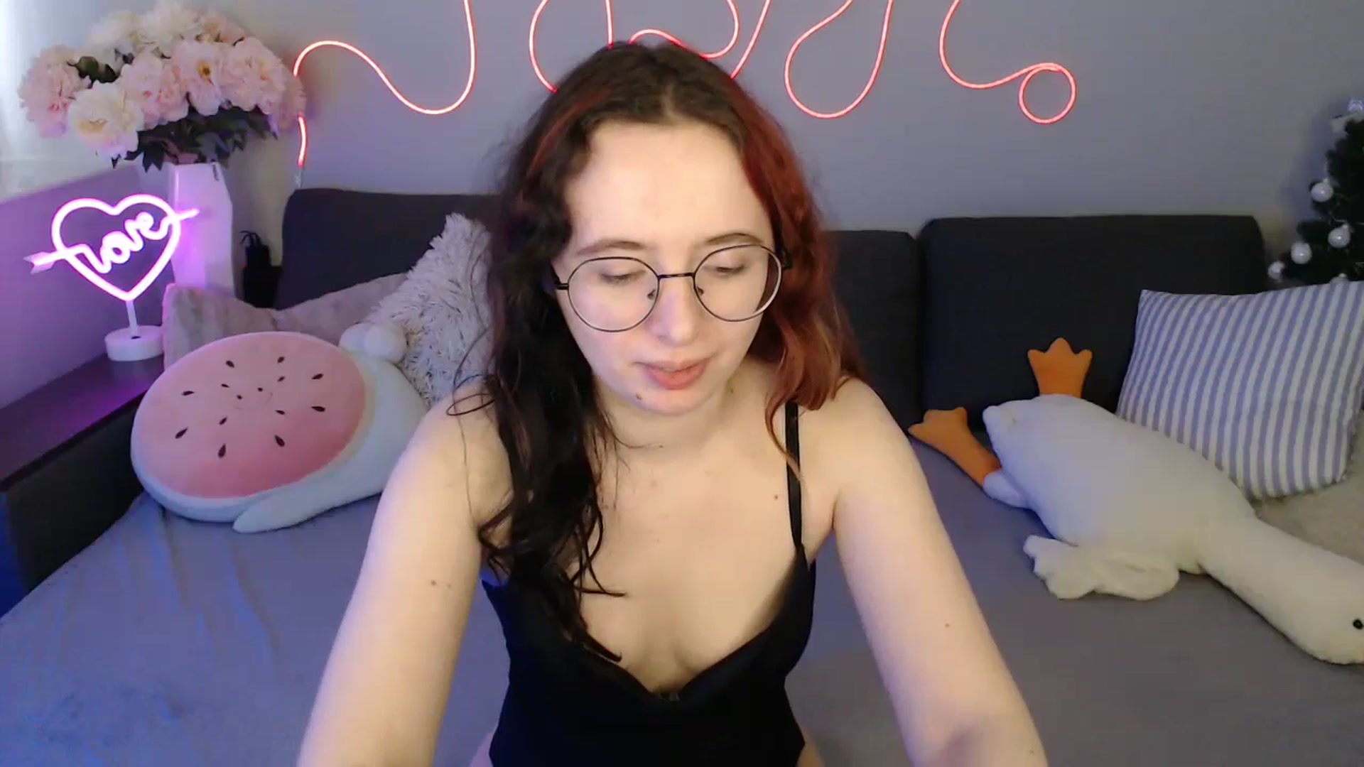 Gallery image thumbnail from Mini_Diva's myfreecams stream on, 02/15/2026, 13:54 image 5 of 20