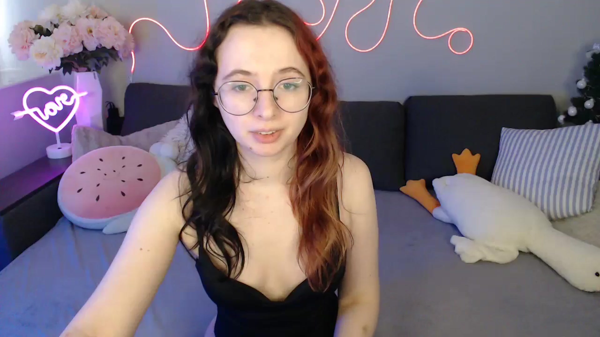 Gallery image thumbnail from Mini_Diva's myfreecams stream on, 02/15/2026, 13:54 image 3 of 20