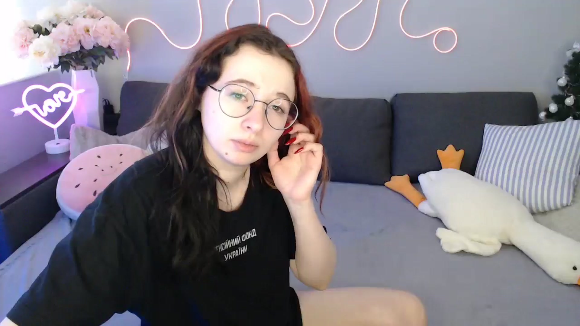 Gallery image thumbnail from Mini_Diva's myfreecams stream on, 02/16/2026, 09:48 image 15 of 20