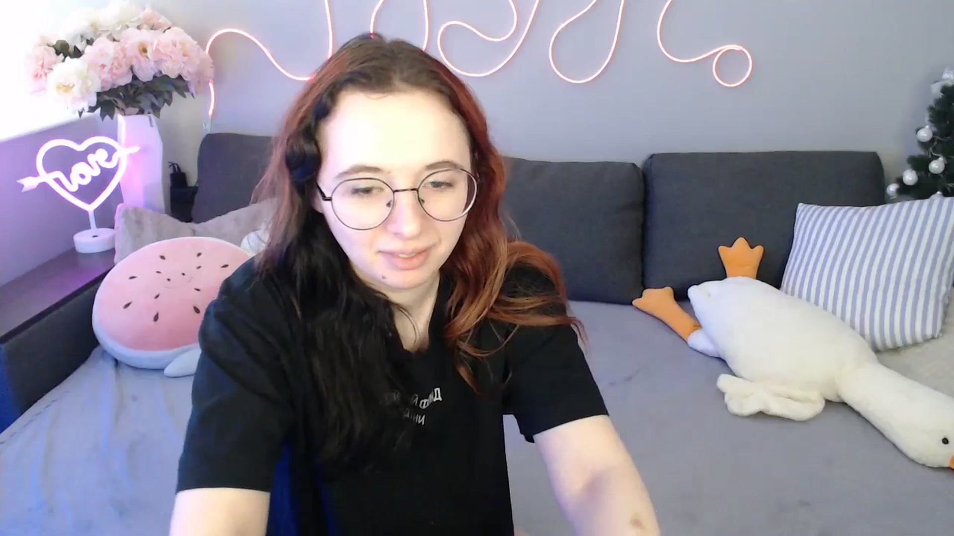 Gallery image thumbnail from Mini_Diva's myfreecams stream on, 02/16/2026, 09:48 image 17 of 20