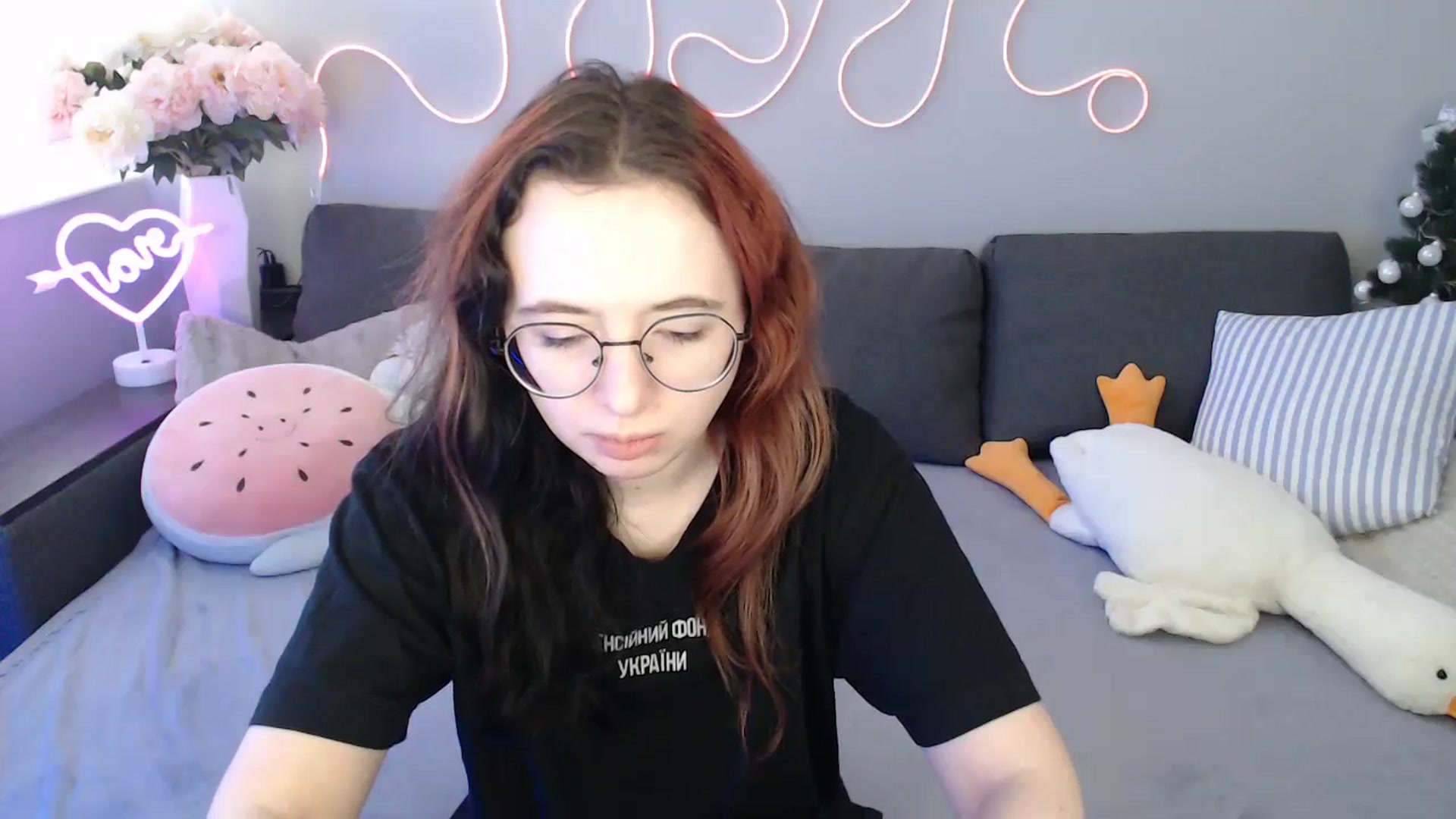Gallery image thumbnail from Mini_Diva's myfreecams stream on, 02/16/2026, 09:48 image 6 of 20