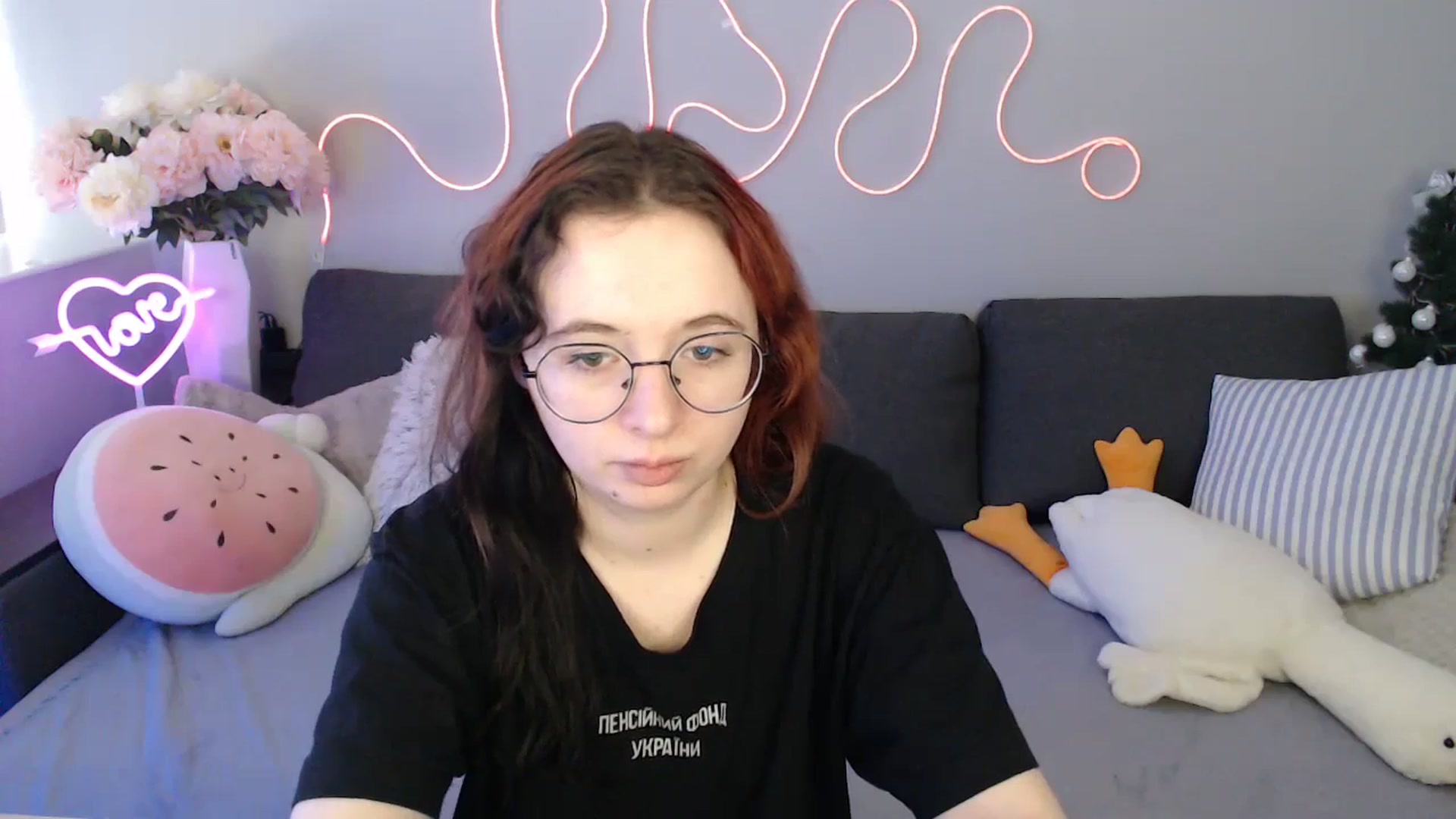 Gallery image thumbnail from Mini_Diva's myfreecams stream on, 02/16/2026, 10:34 image 17 of 20