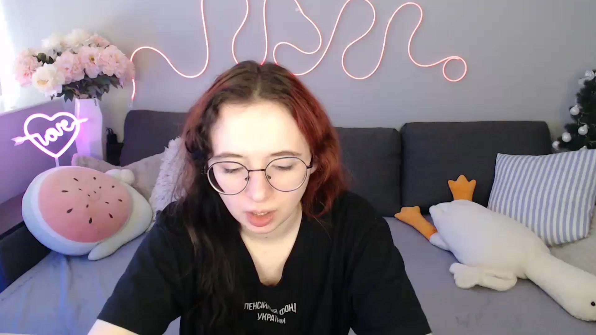 Gallery image thumbnail from Mini_Diva's myfreecams stream on, 02/16/2026, 10:34 image 12 of 20