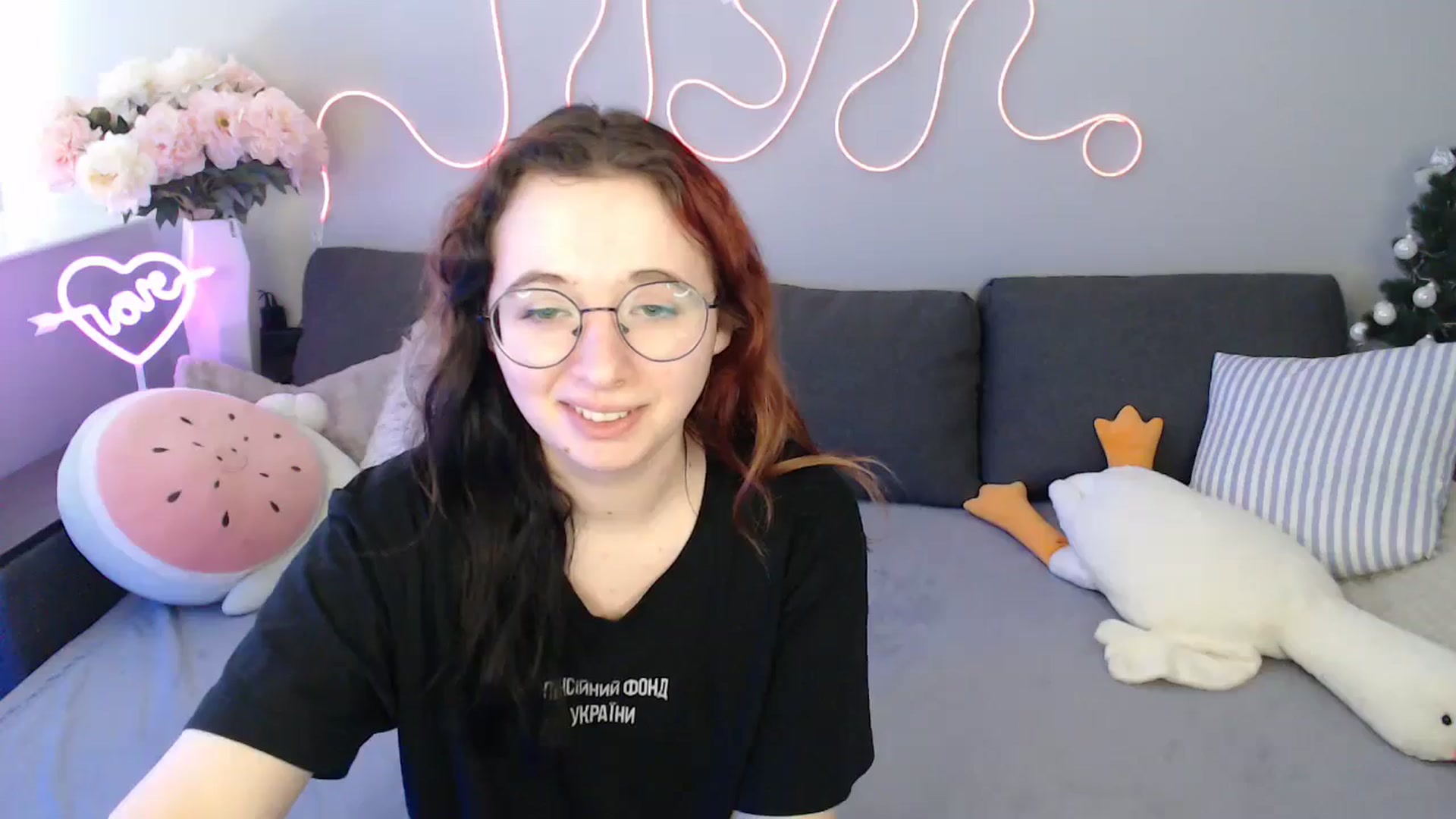 Gallery image thumbnail from Mini_Diva's myfreecams stream on, 02/16/2026, 11:21 image 12 of 20