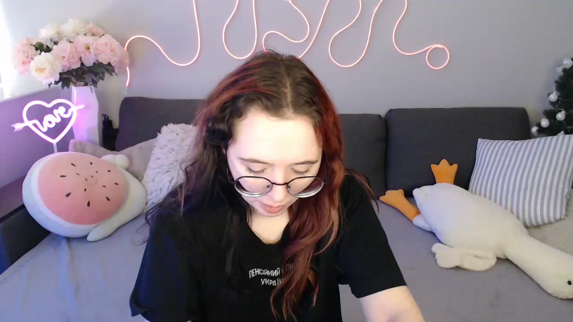 Gallery image thumbnail from Mini_Diva's myfreecams stream on, 02/16/2026, 11:21 image 2 of 20