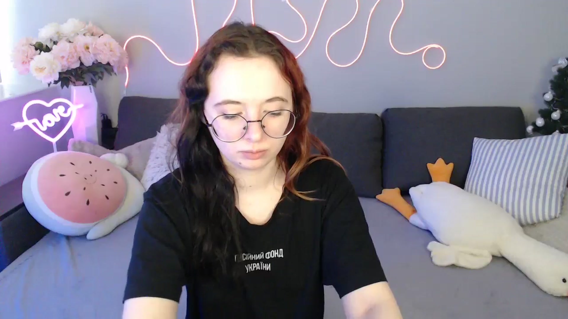 Gallery image thumbnail from Mini_Diva's myfreecams stream on, 02/16/2026, 11:21 image 17 of 20