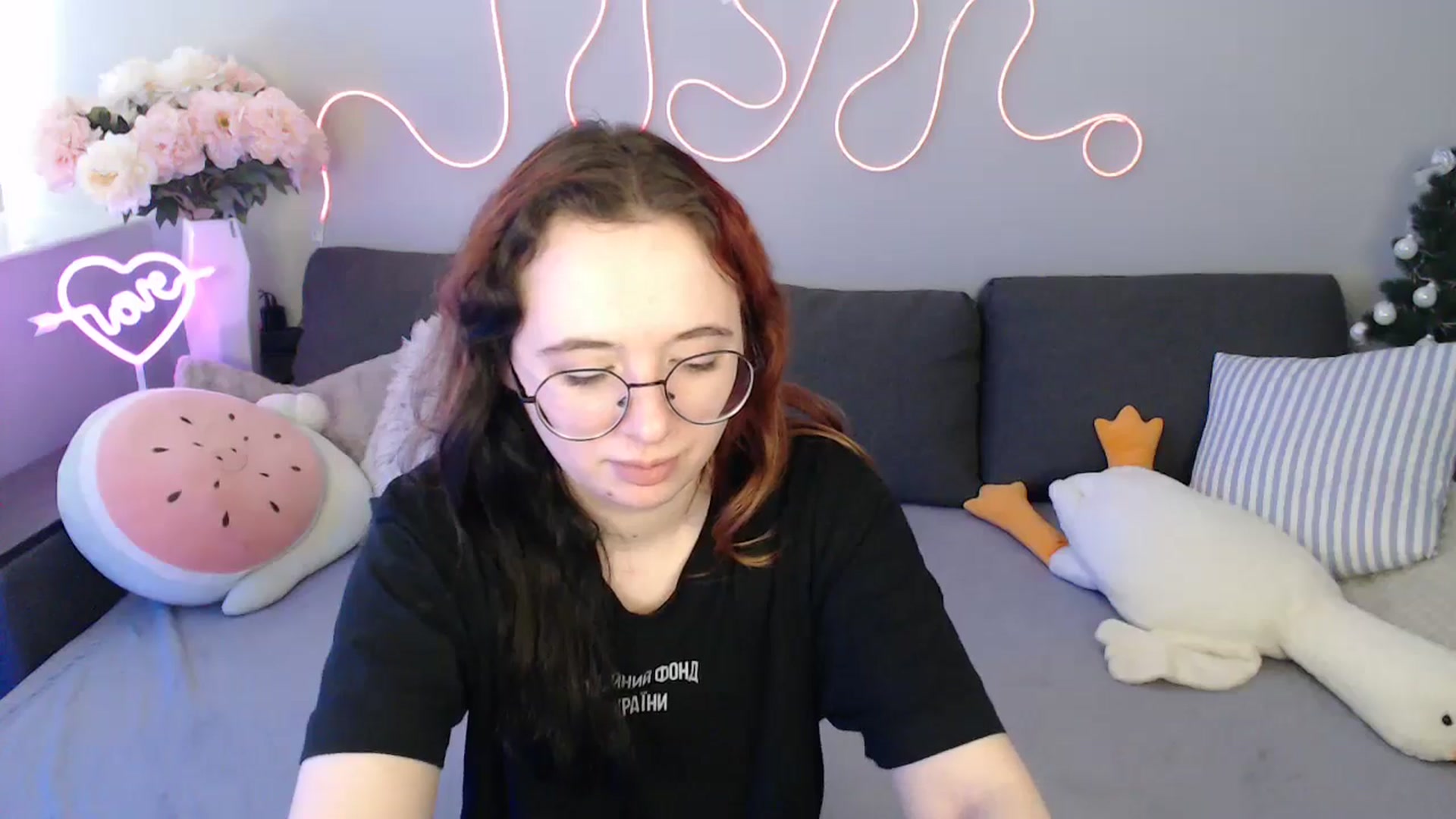 Gallery image thumbnail from Mini_Diva's myfreecams stream on, 02/16/2026, 11:21 image 18 of 20
