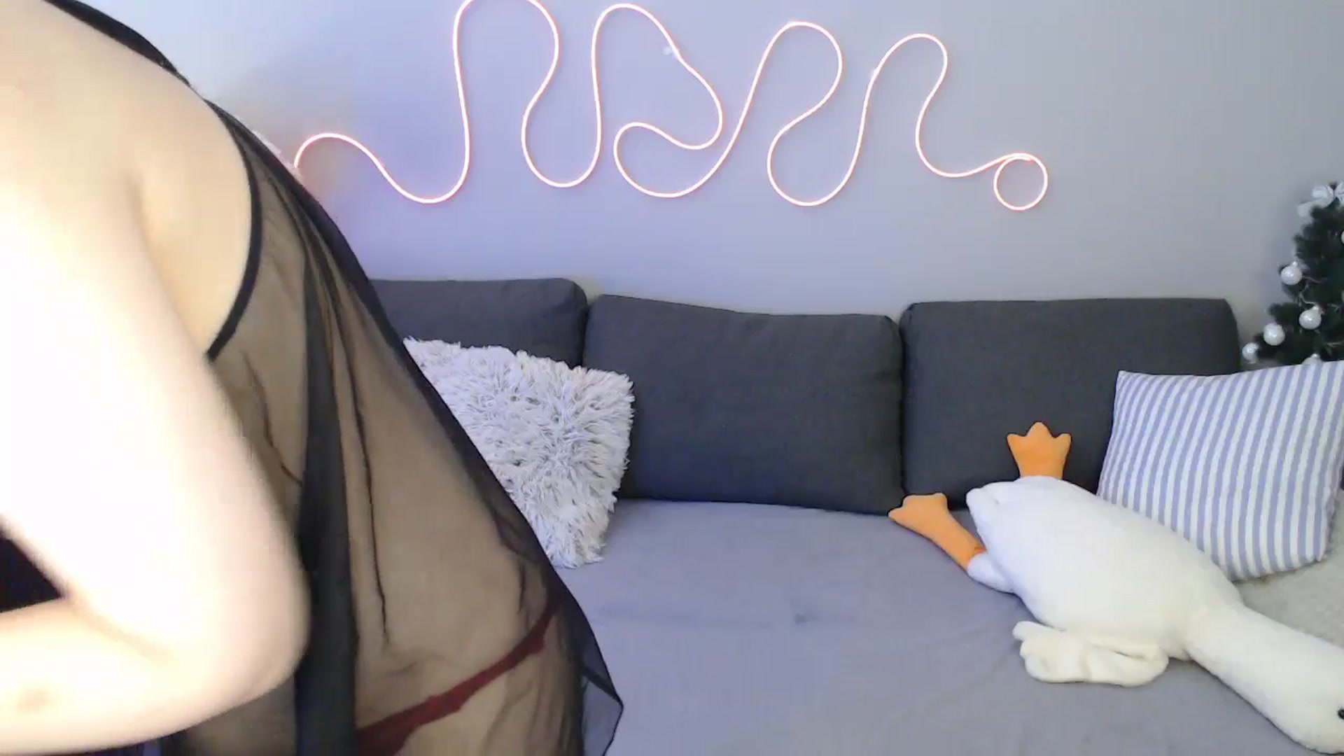 Gallery image thumbnail from Mini_Diva's myfreecams stream on, 02/16/2026, 12:36 image 6 of 20
