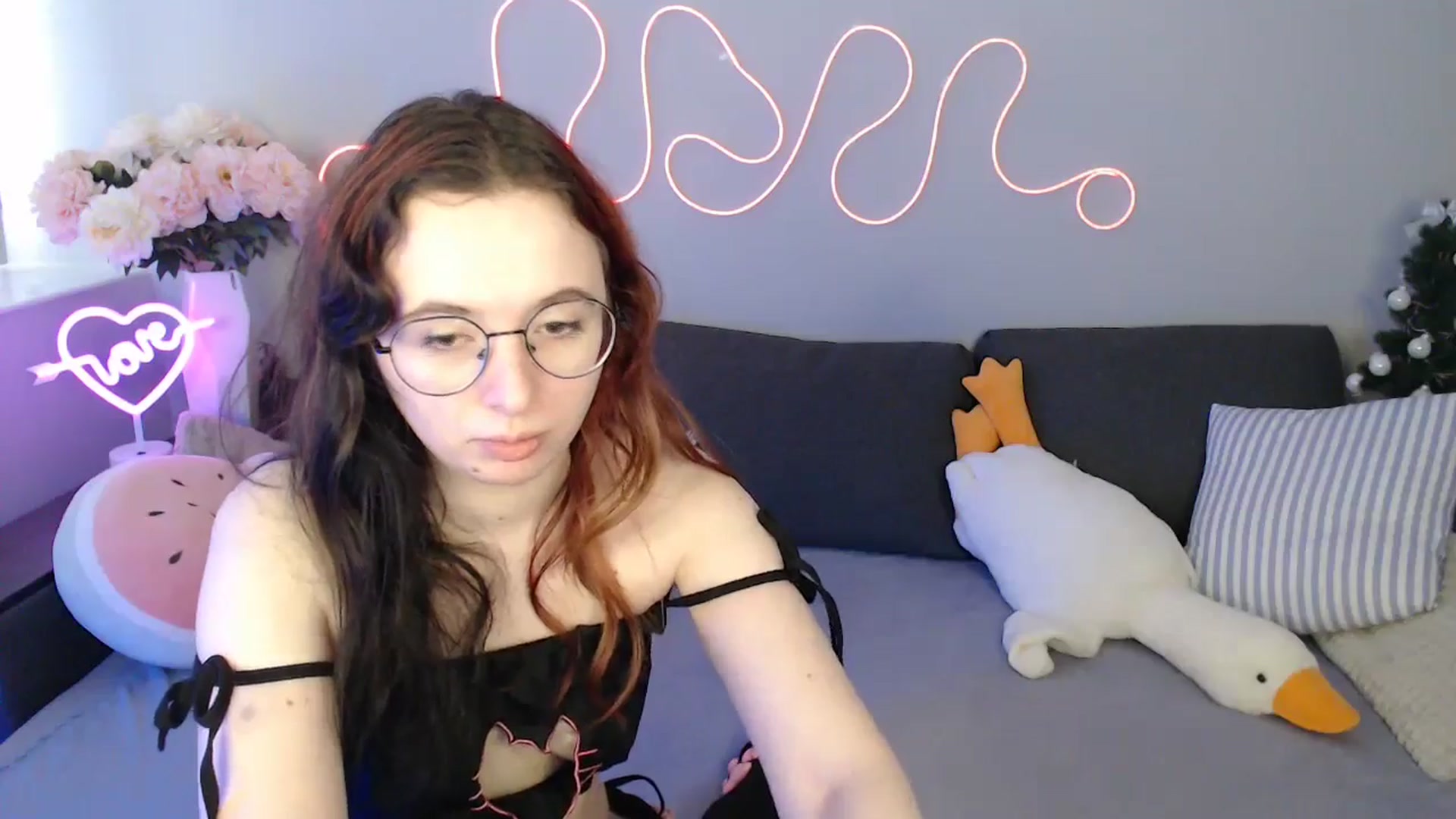 Gallery image thumbnail from Mini_Diva's myfreecams stream on, 02/17/2026, 12:33 image 5 of 20
