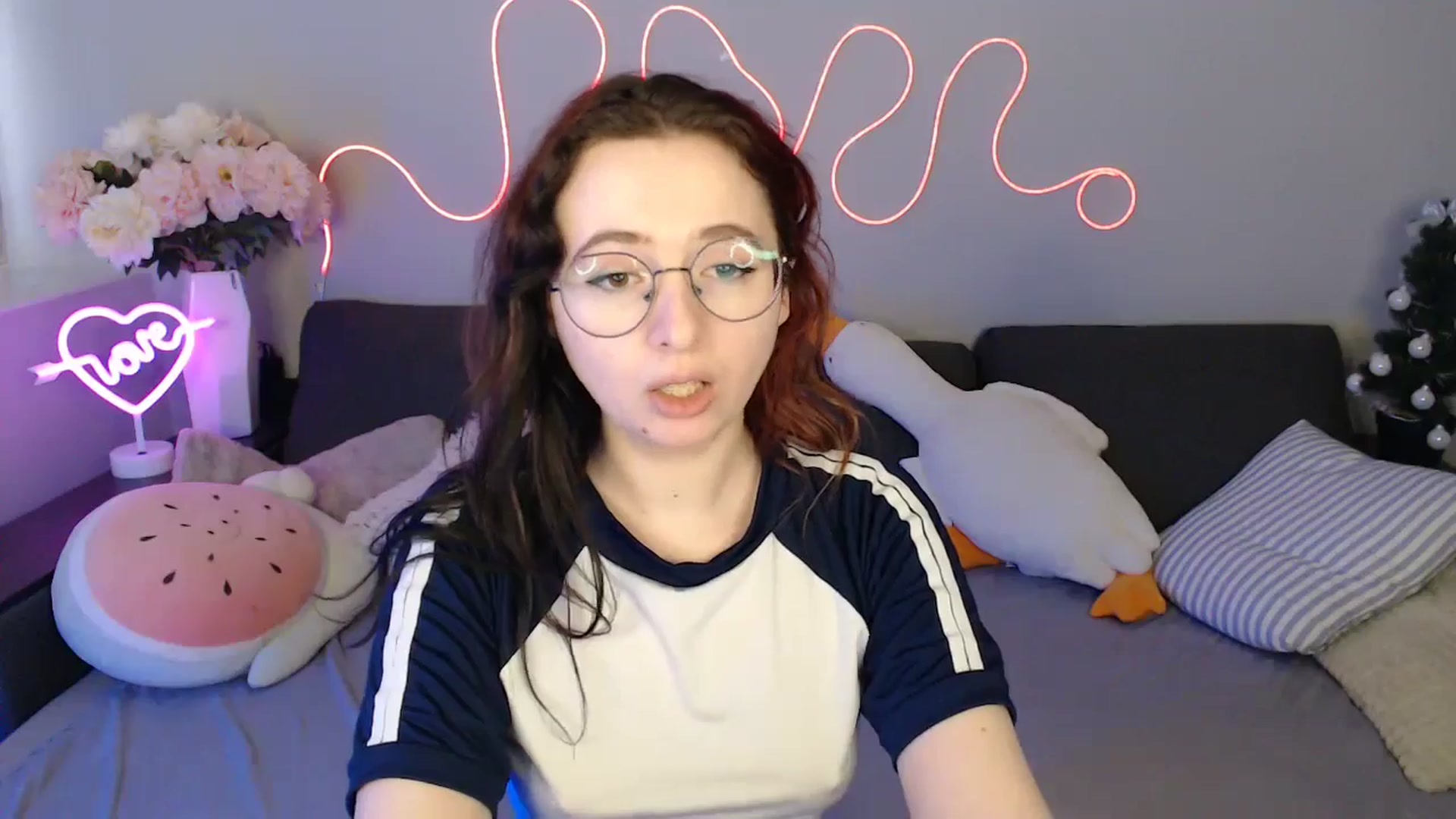 Gallery image thumbnail from Mini_Diva's myfreecams stream on, 02/18/2026, 11:34 image 9 of 20
