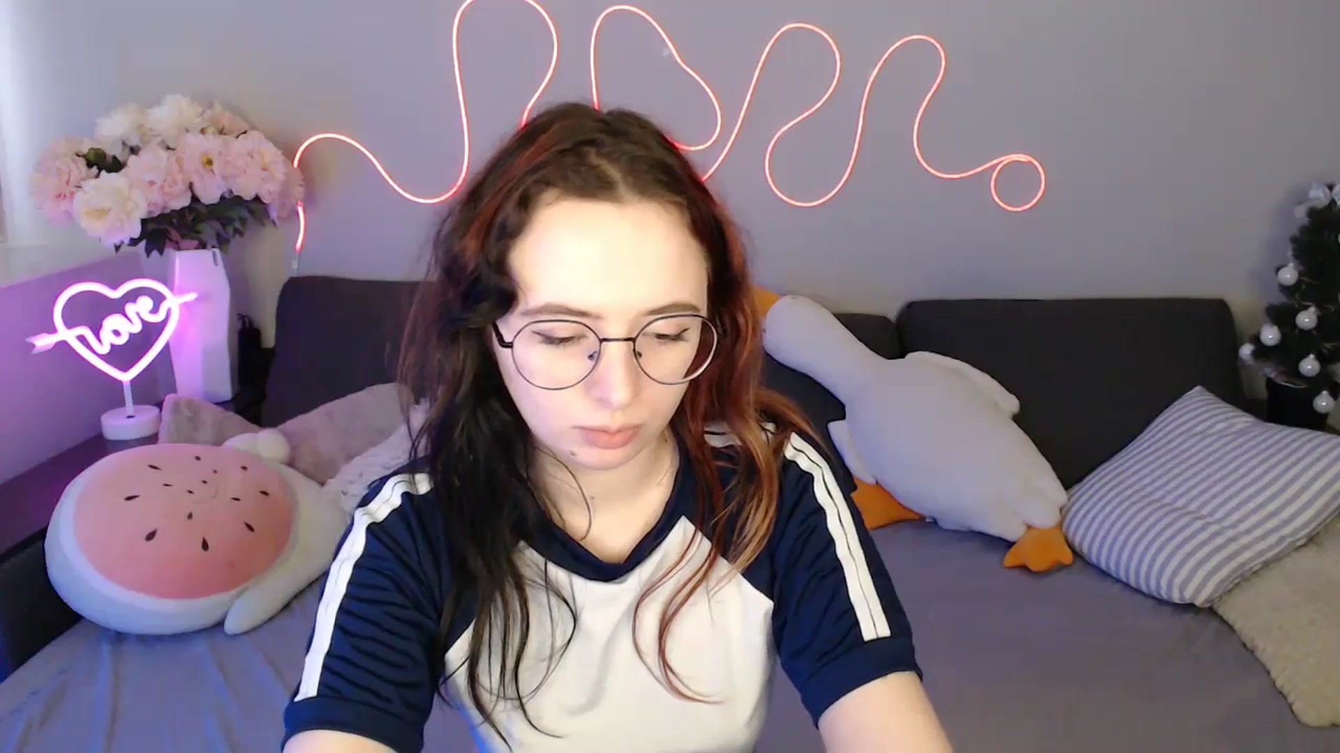 Gallery image thumbnail from Mini_Diva's myfreecams stream on, 02/18/2026, 11:34 image 18 of 20