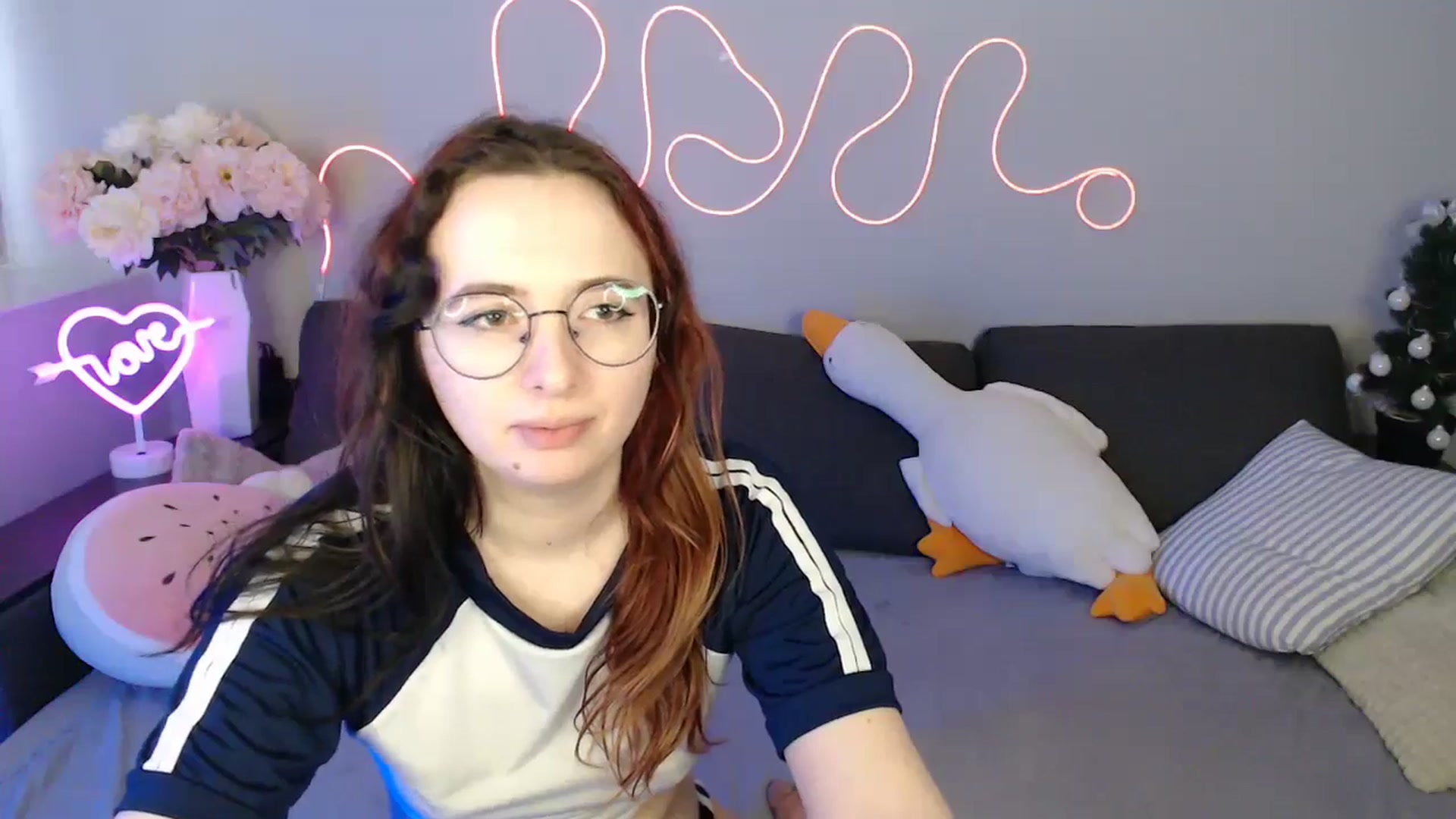 Gallery image thumbnail from Mini_Diva's myfreecams stream on, 02/18/2026, 11:34 image 13 of 20