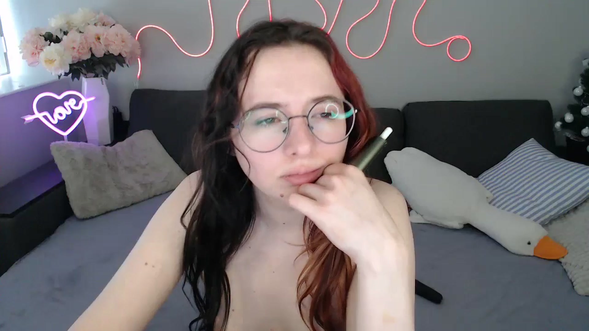 Gallery image thumbnail from Mini_Diva's myfreecams stream on, 02/23/2026, 10:04 image 9 of 20