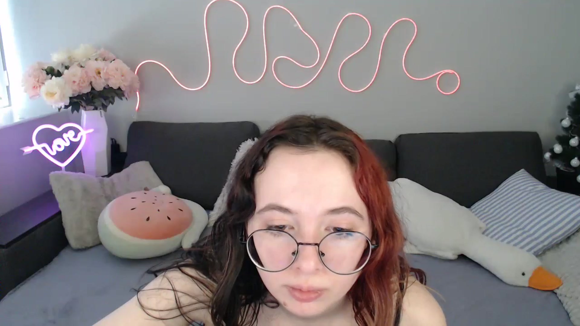 Gallery image thumbnail from Mini_Diva's myfreecams stream on, 02/23/2026, 10:27 image 11 of 20