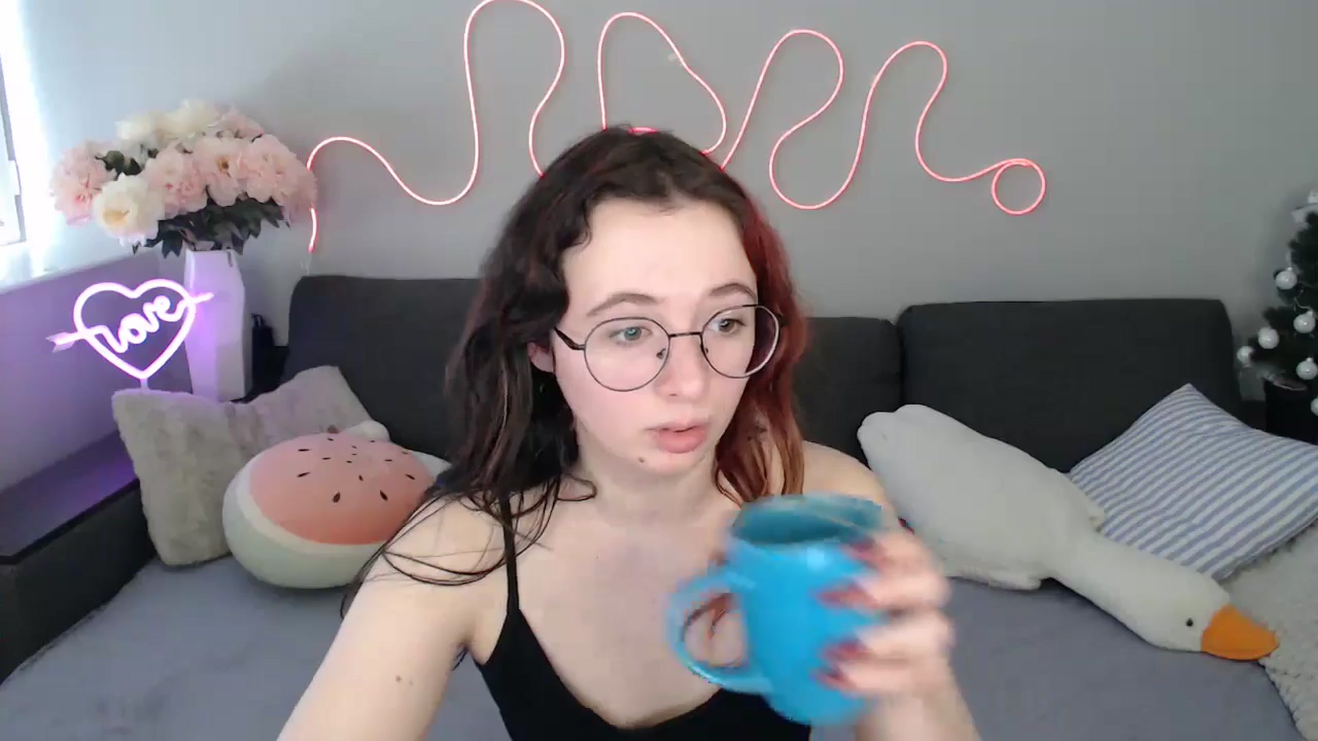 Gallery image thumbnail from Mini_Diva's myfreecams stream on, 02/23/2026, 10:27 image 7 of 20