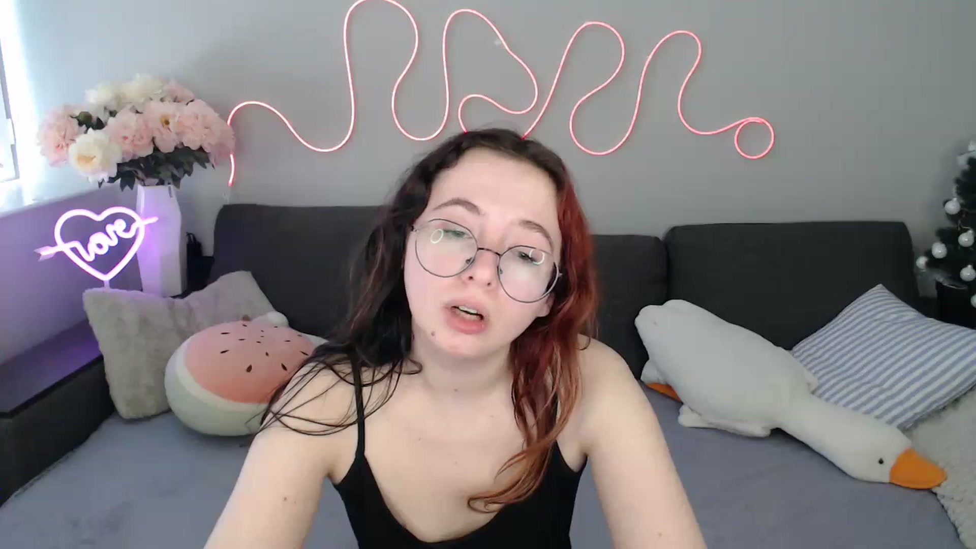Gallery image thumbnail from Mini_Diva's myfreecams stream on, 02/23/2026, 10:27 image 5 of 20