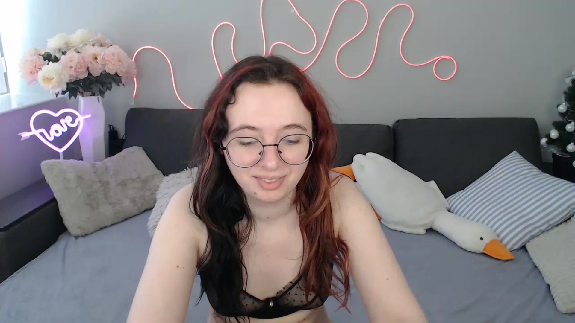 Gallery image thumbnail from Mini_Diva's myfreecams stream on, 02/24/2026, 13:16 image 3 of 20