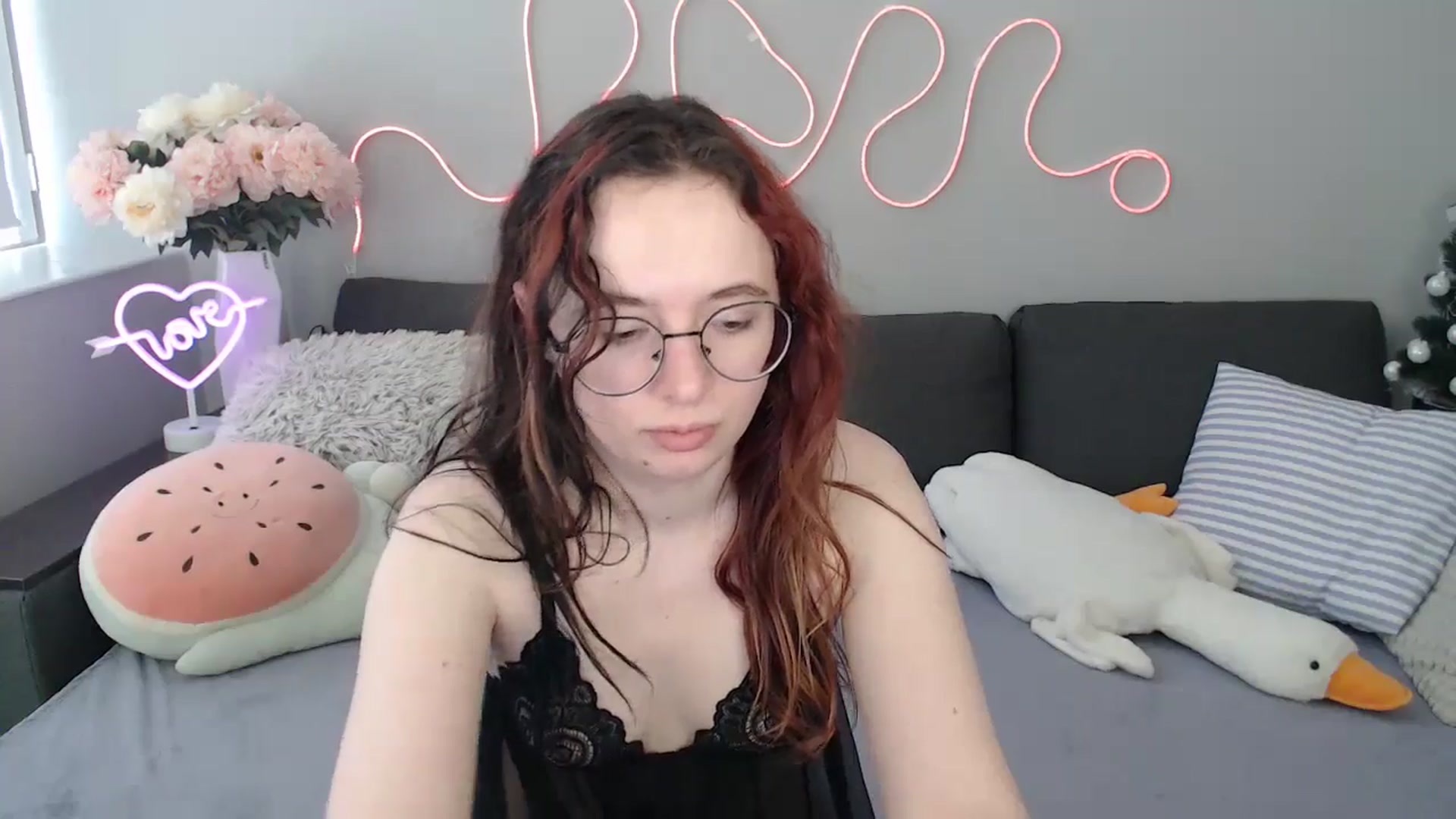 Gallery image thumbnail from Mini_Diva's myfreecams stream on, 03/01/2026, 12:39 image 15 of 20
