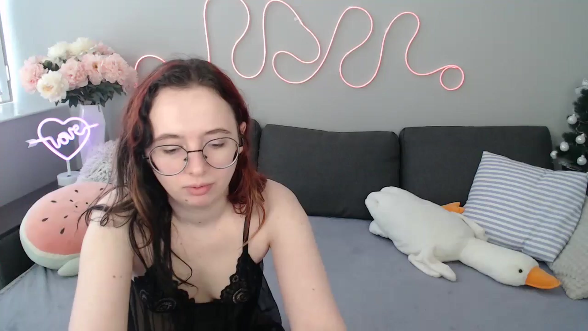 Gallery image thumbnail from Mini_Diva's myfreecams stream on, 03/01/2026, 14:21 image 5 of 20