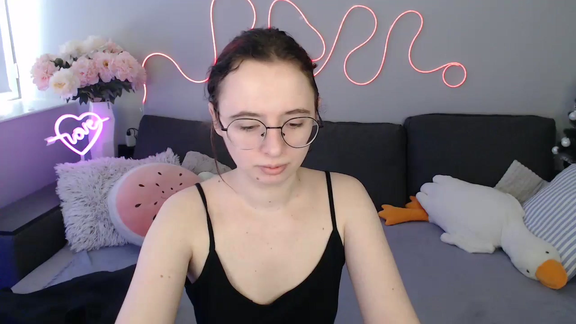 Gallery image thumbnail from Mini_Diva's myfreecams stream on, 03/08/2026, 10:17 image 20 of 20