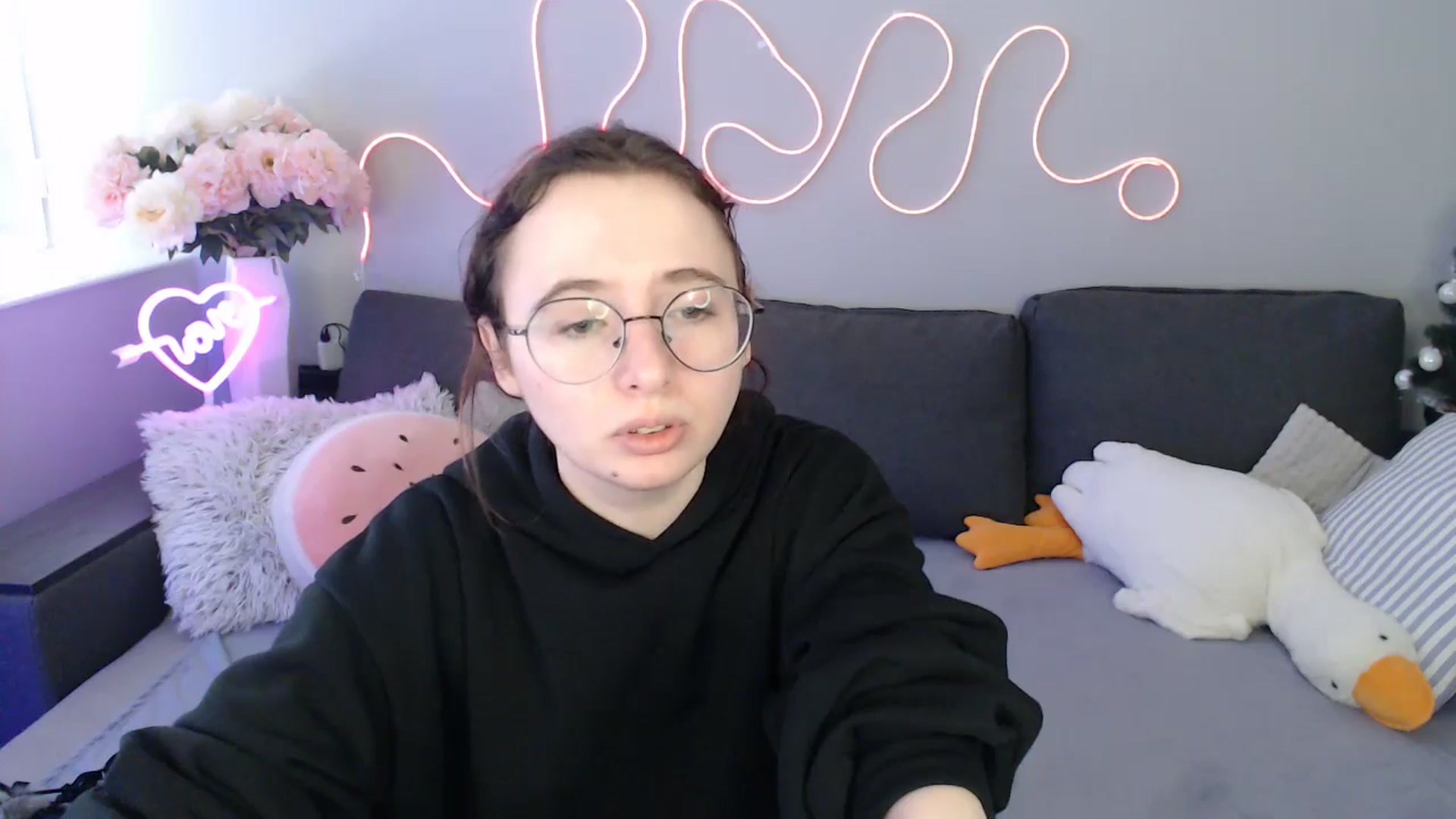 Gallery image thumbnail from Mini_Diva's myfreecams stream on, 03/08/2026, 10:17 image 12 of 20