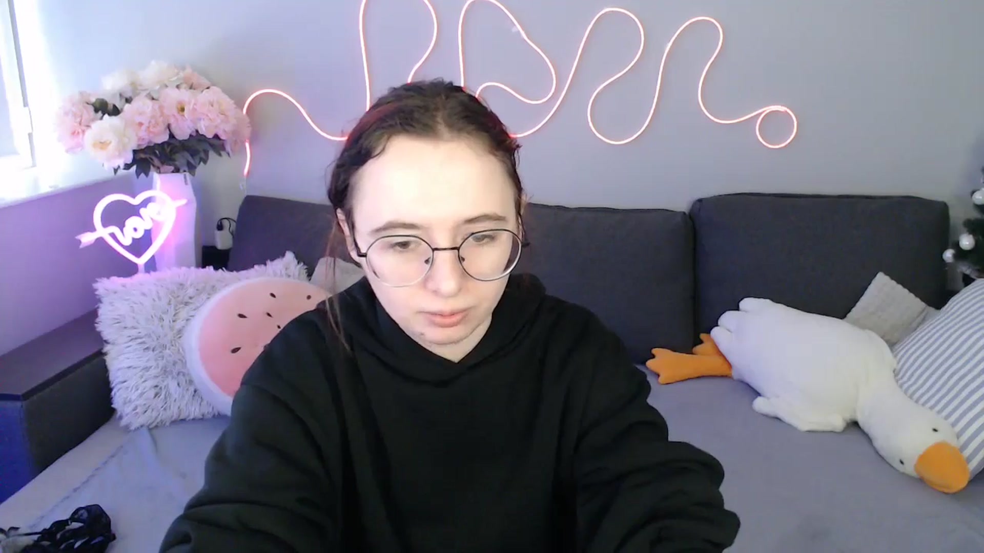 Gallery image thumbnail from Mini_Diva's myfreecams stream on, 03/08/2026, 10:17 image 6 of 20