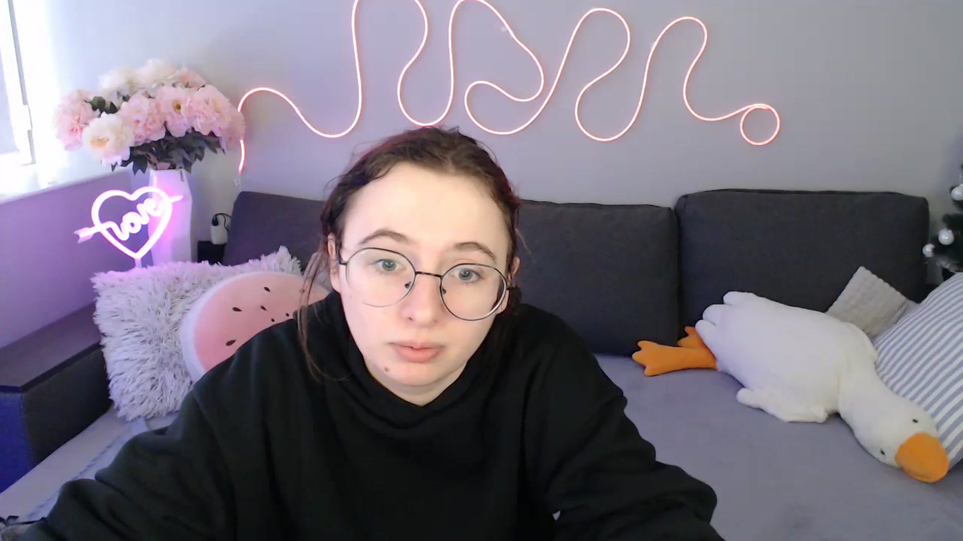 Gallery image thumbnail from Mini_Diva's myfreecams stream on, 03/08/2026, 10:17 image 9 of 20