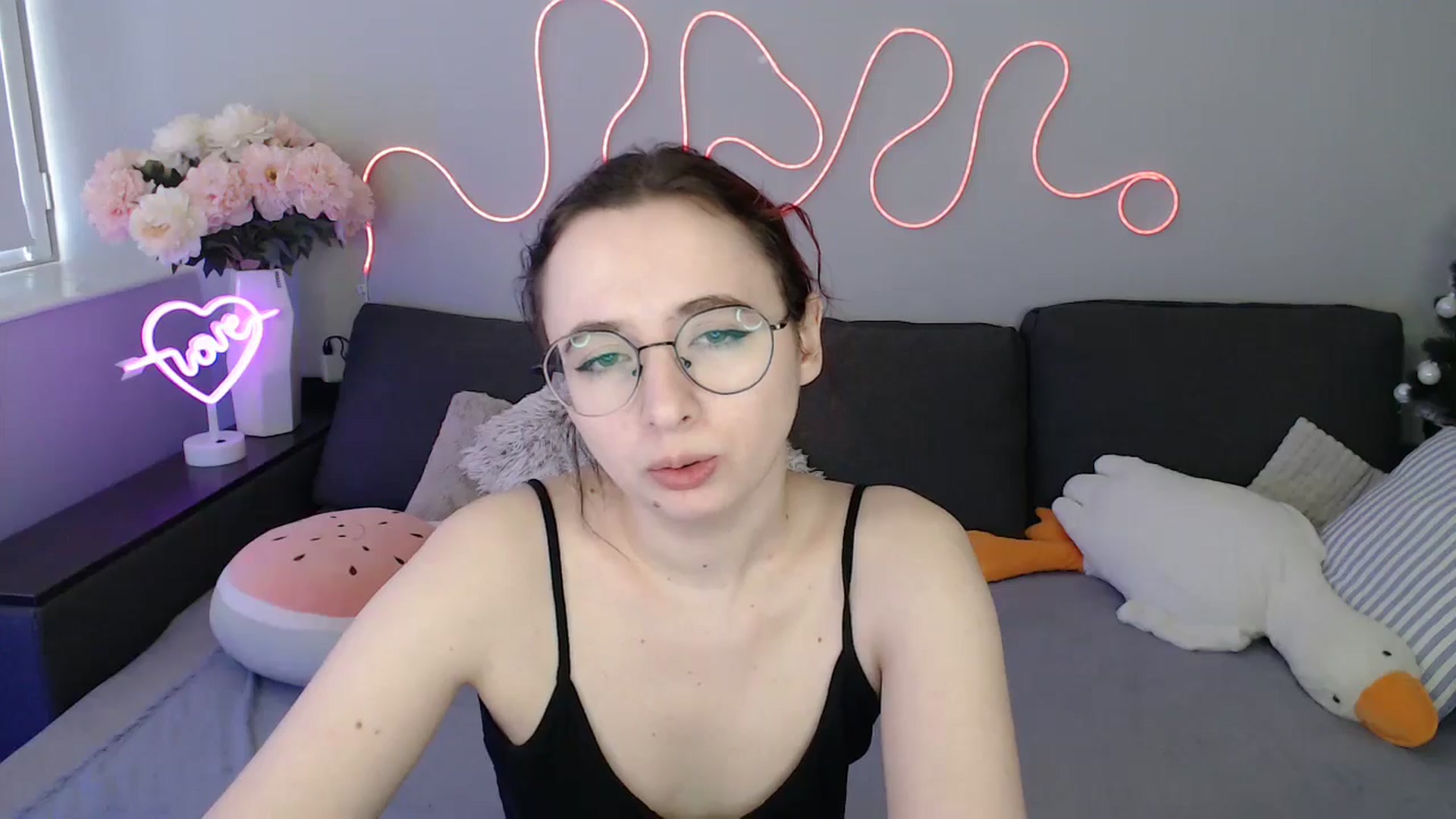 Gallery image thumbnail from Mini_Diva's myfreecams stream on, 03/08/2026, 14:58 image 5 of 20