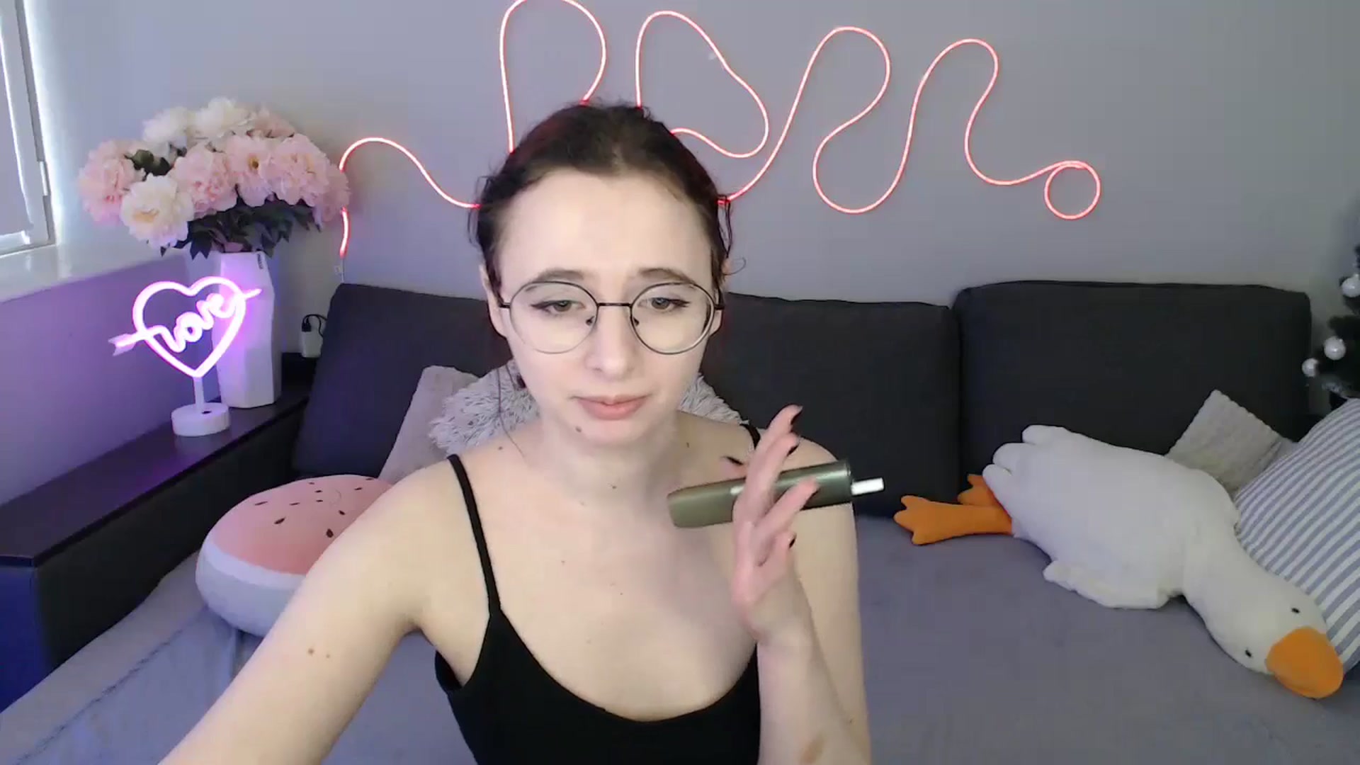 Gallery image thumbnail from Mini_Diva's myfreecams stream on, 03/08/2026, 14:58 image 11 of 20