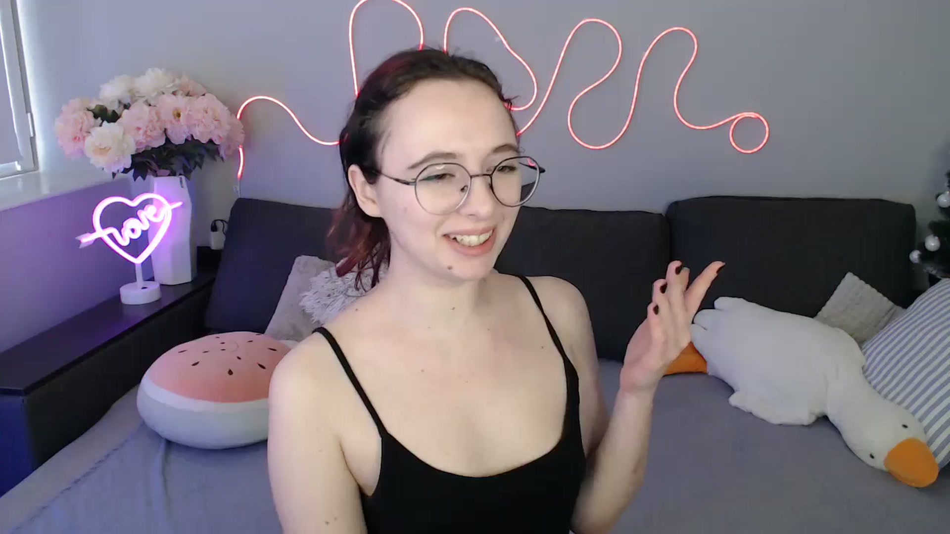 Gallery image thumbnail from Mini_Diva's myfreecams stream on, 03/08/2026, 14:58 image 14 of 20